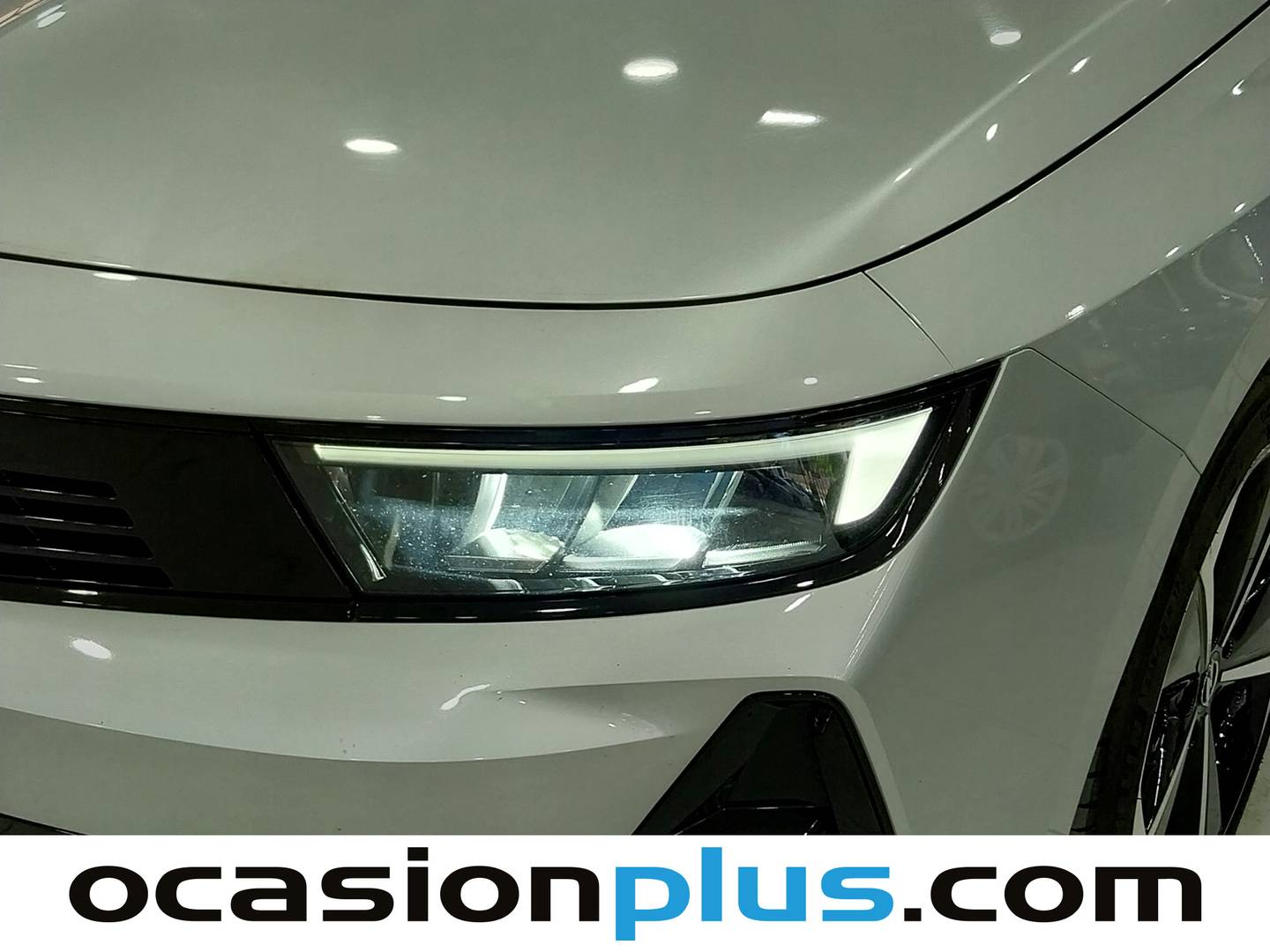 Foto Opel Astra Opel Astra 1.2 Turbo XHT GS (130 CV)