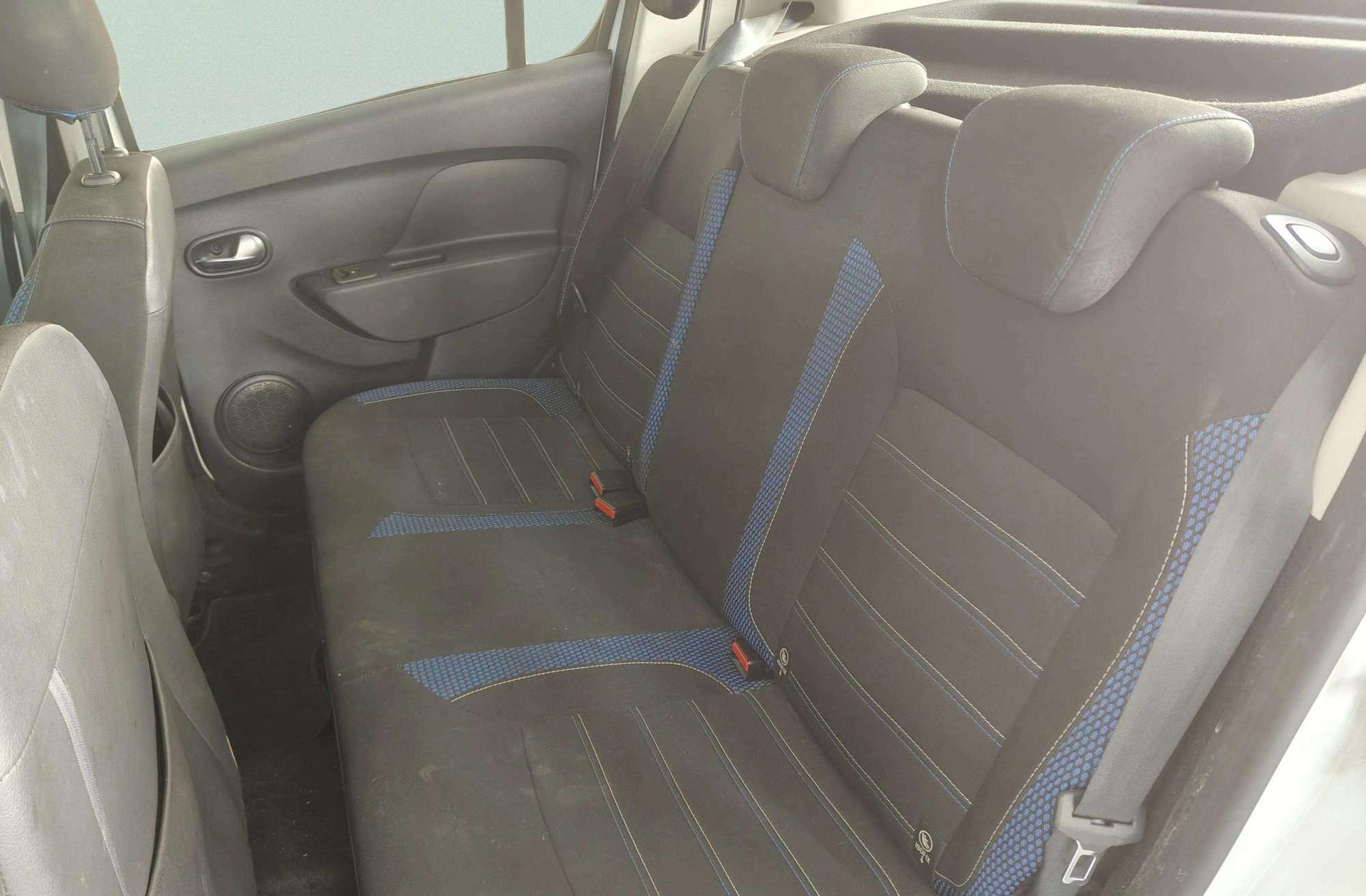 Dacia Sandero Serie Limitada Aniversario Blue dCi - foto 12