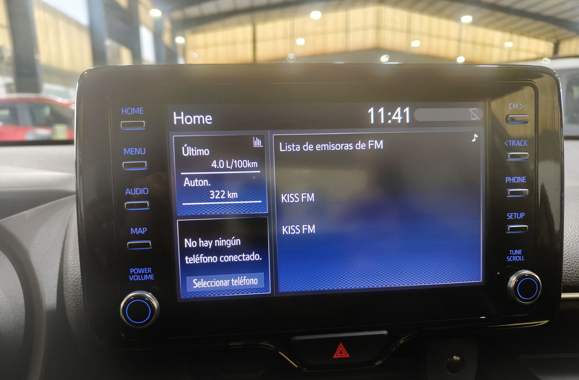 Toyota Yaris 120H Style - foto 26