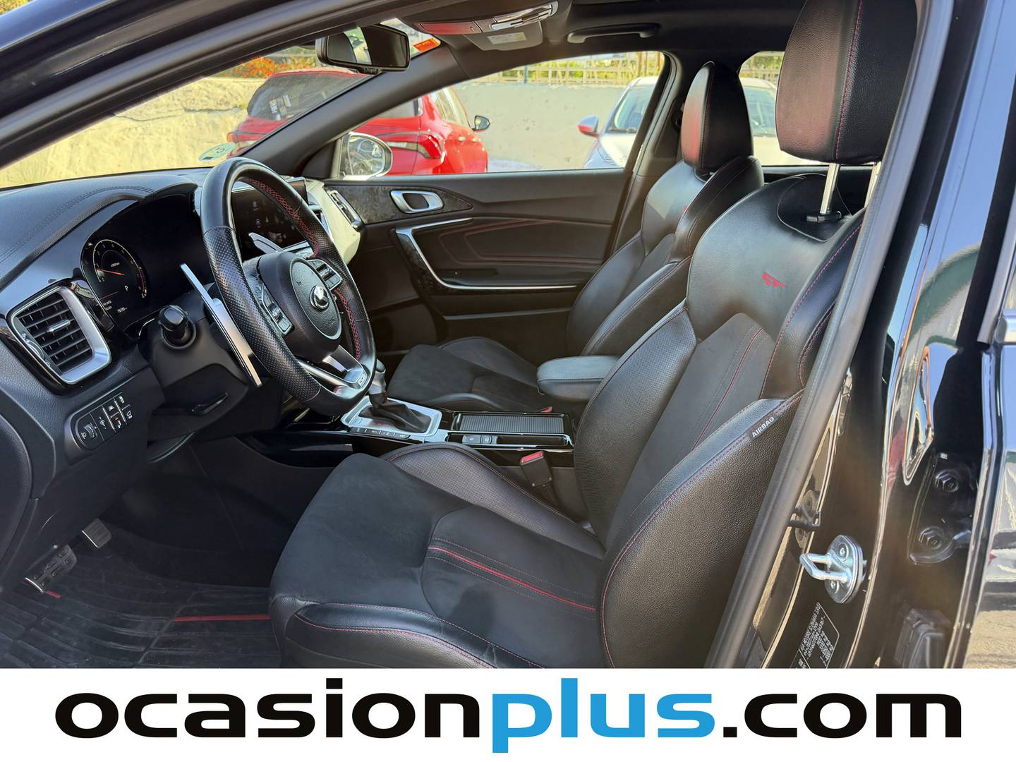 Foto asientos delanteros KIA ProCeed KIA ProCeed 1.6 T-GDI GT DCT (204 CV)