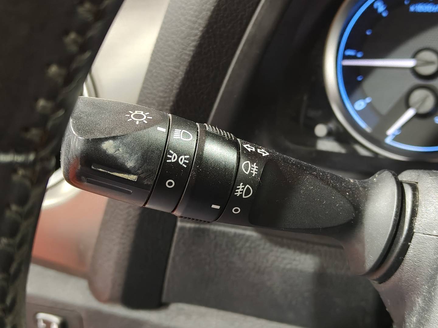 Foto Toyota Auris Toyota Auris 90D Live (90 CV)