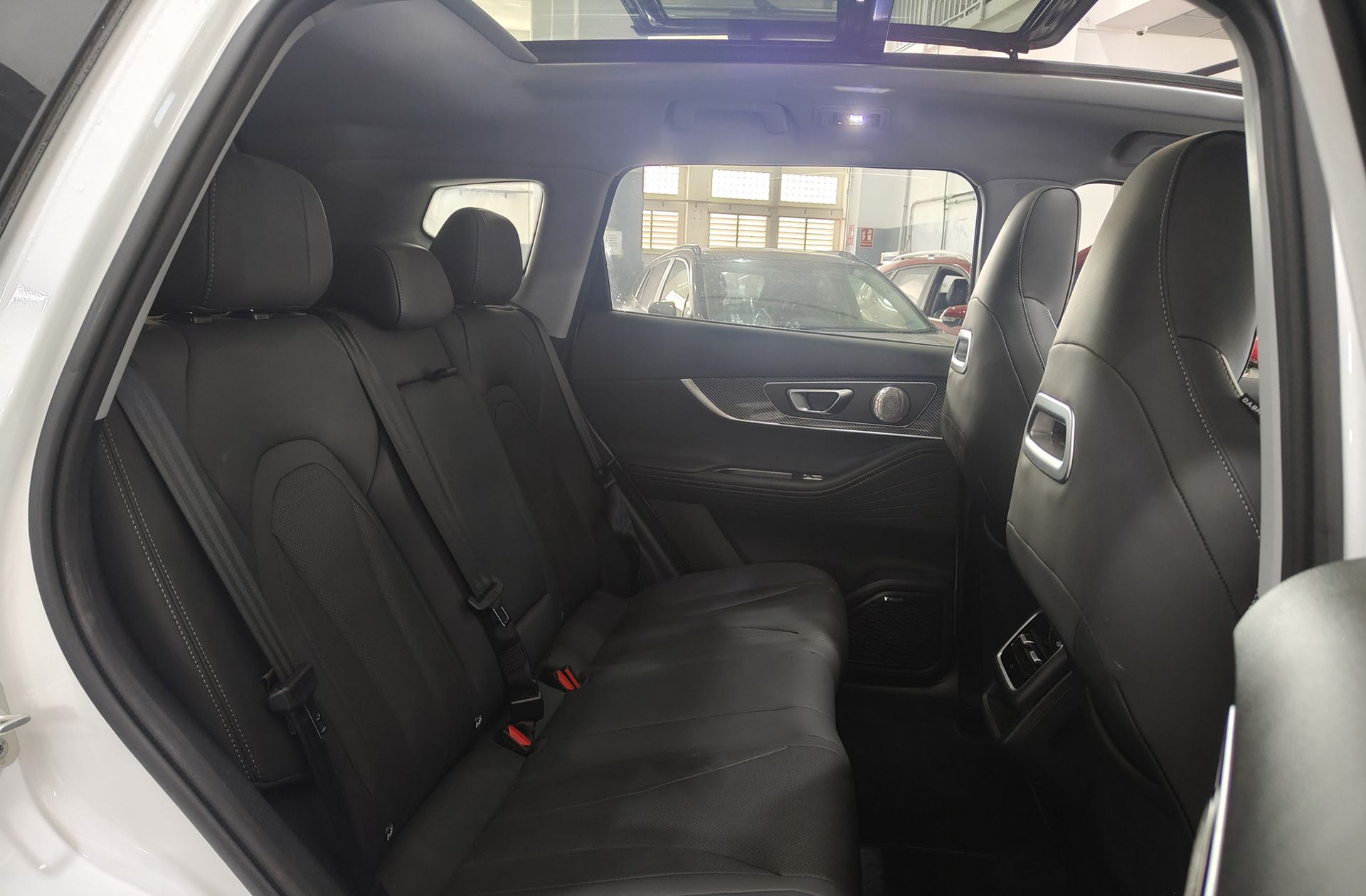 Ebro s700 1.5 T-GDi PHEV Luxury E-CVT - foto 21