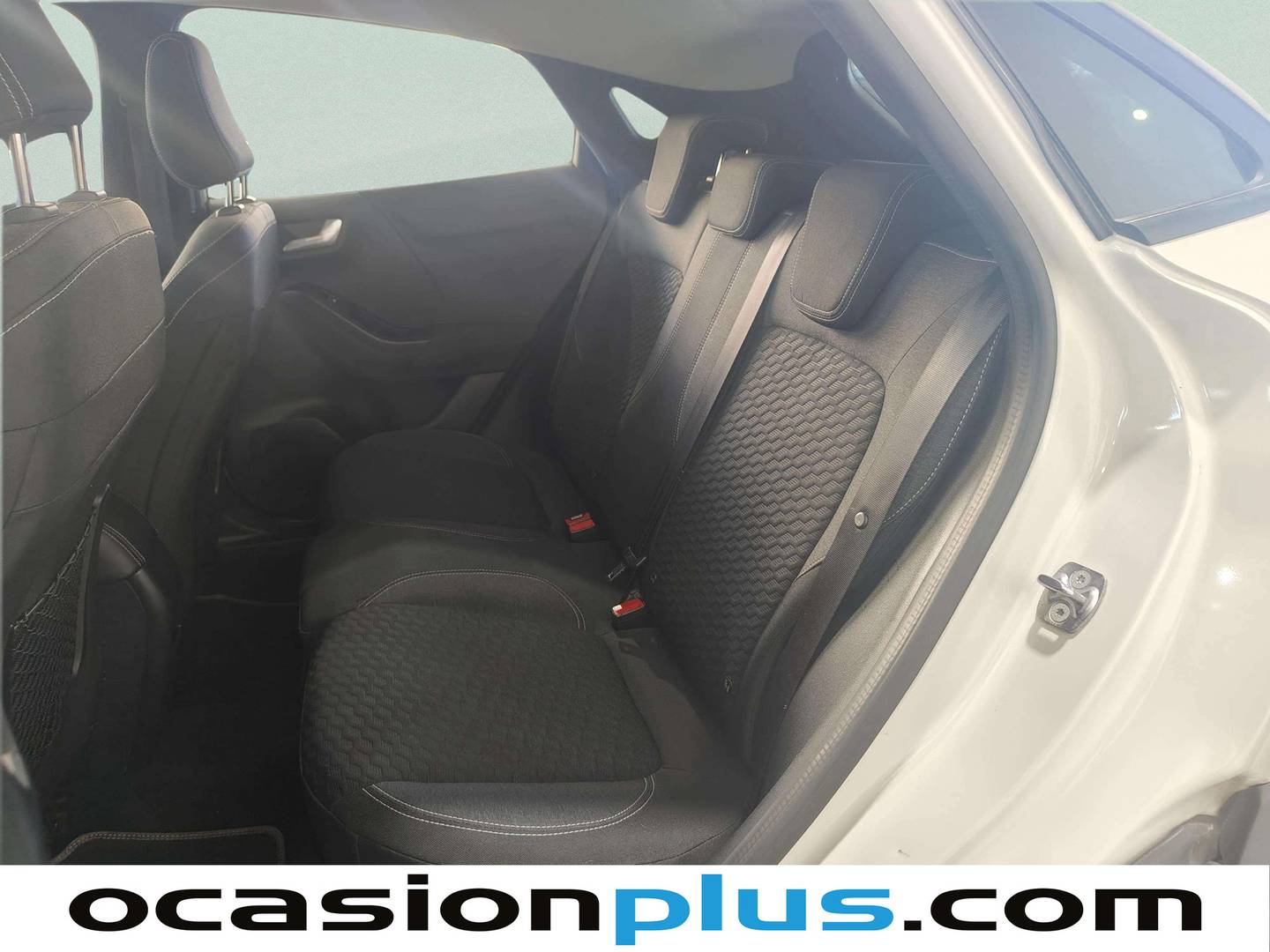 Foto asientos traseros Ford Puma Ford Puma 1.0 EcoBoost MHEV Titanium (125 CV)