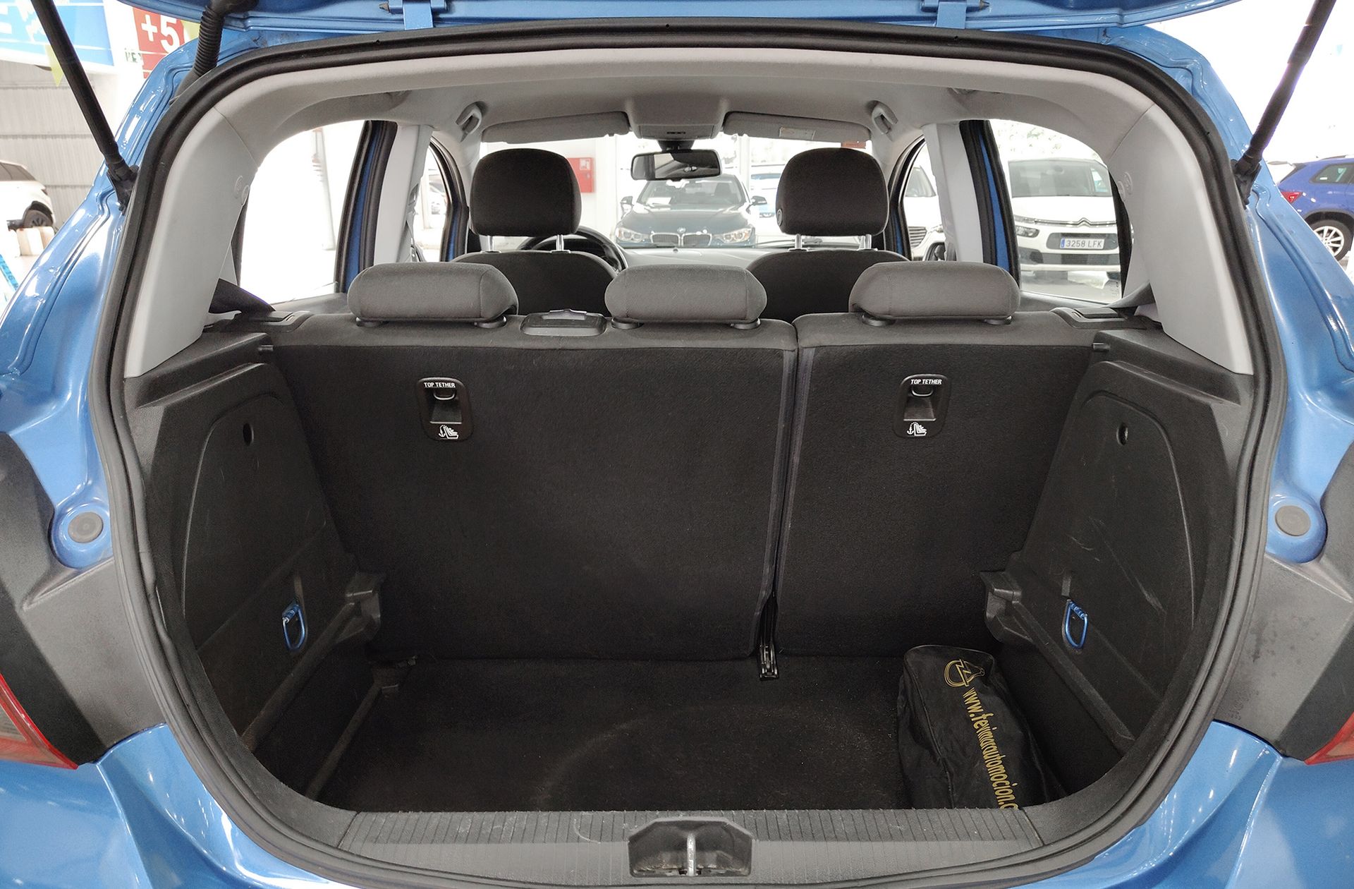 Opel Corsa 1.4 Selective - foto 16