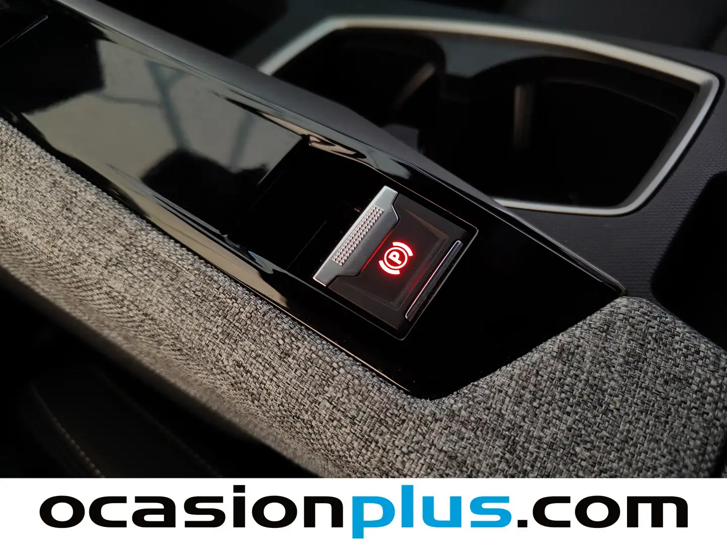 Foto Peugeot 5008 Hybrid Peugeot 5008 Hybrid 1.2 Allure eDCS6 (136 CV)