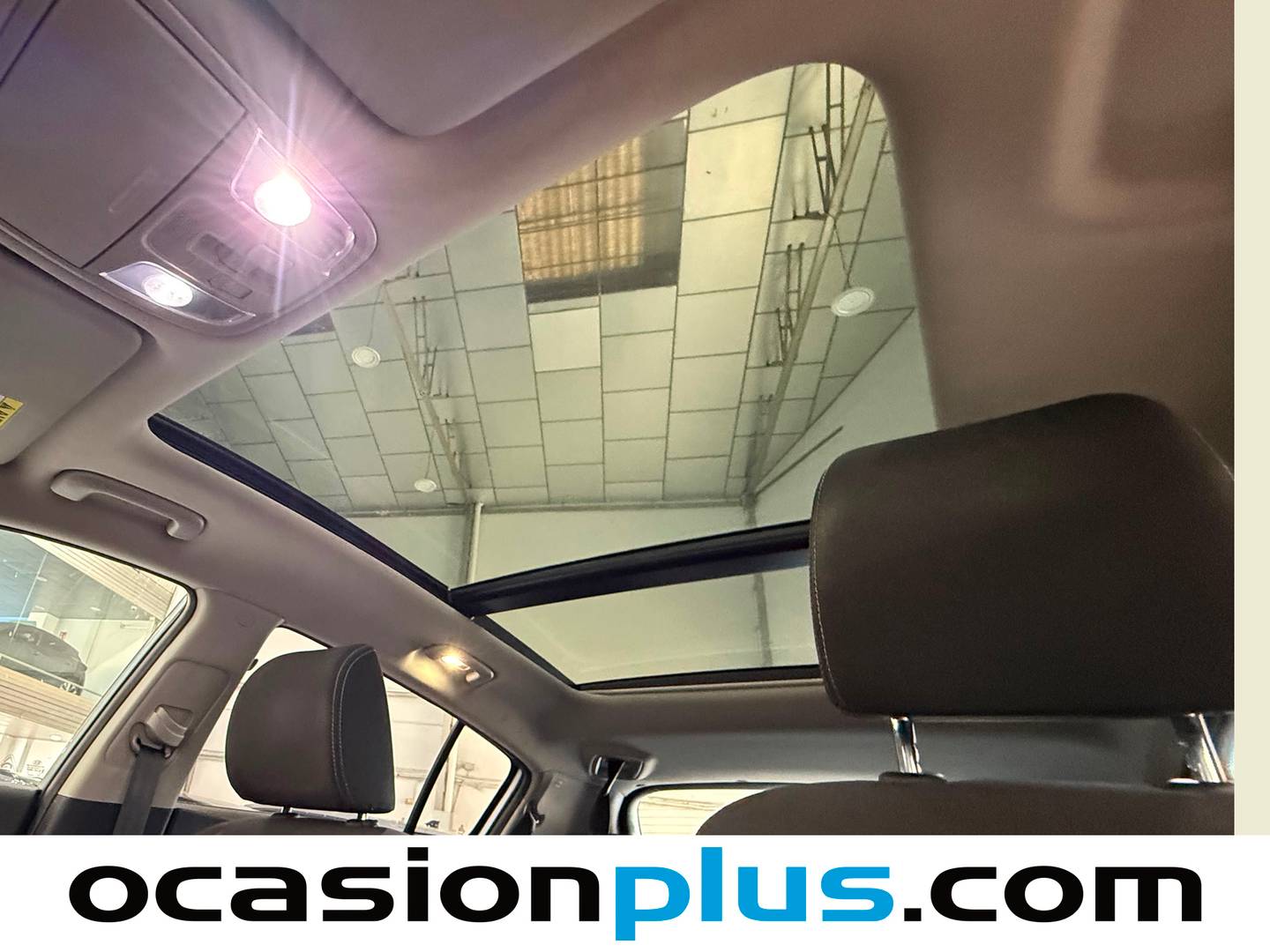 Extras y acabados del KIA Sportage KIA Sportage 1.6 CRDi Drive 4x2 (115 CV)
