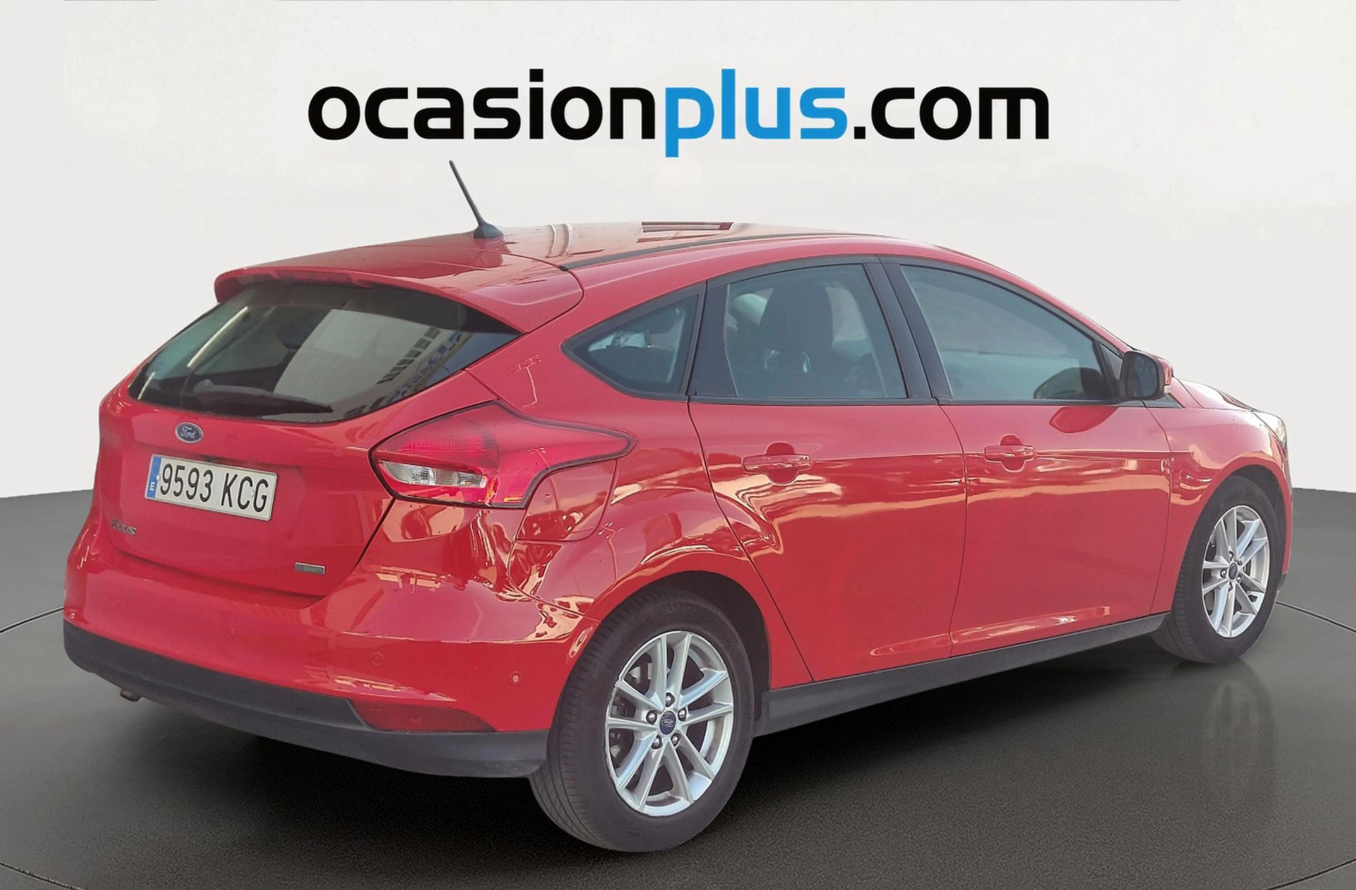 Ford Focus 1.0 EcoBoost Business - foto 4