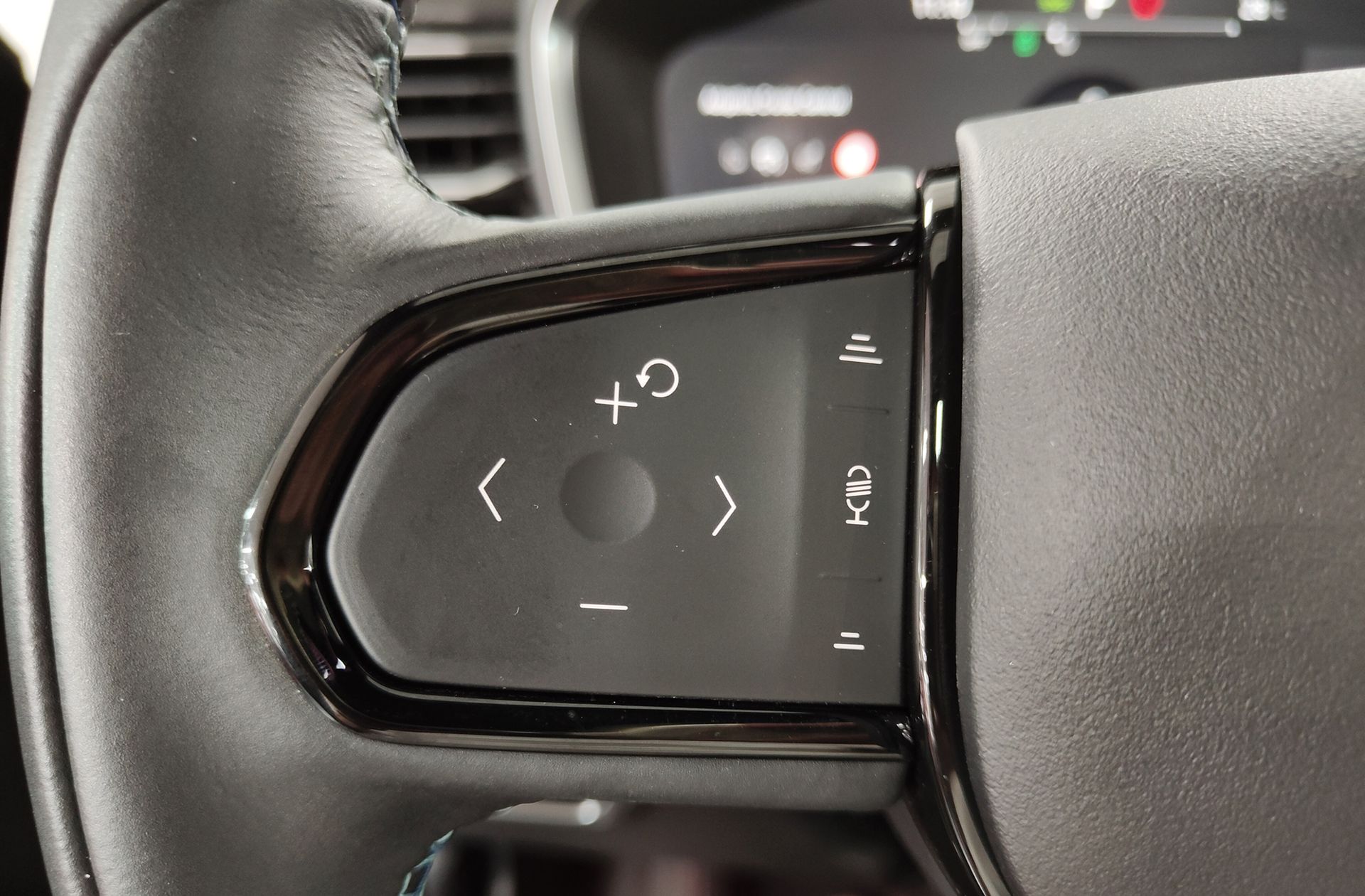 Lynk & Co 01 1.5 PHEV - foto 30