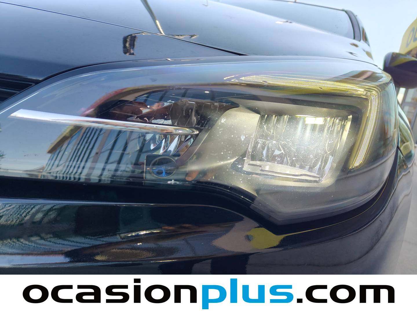 Extras del Opel Astra Opel Astra Sports Tourer 1.4T SHT S/S Business Elegance CVT (145 CV)