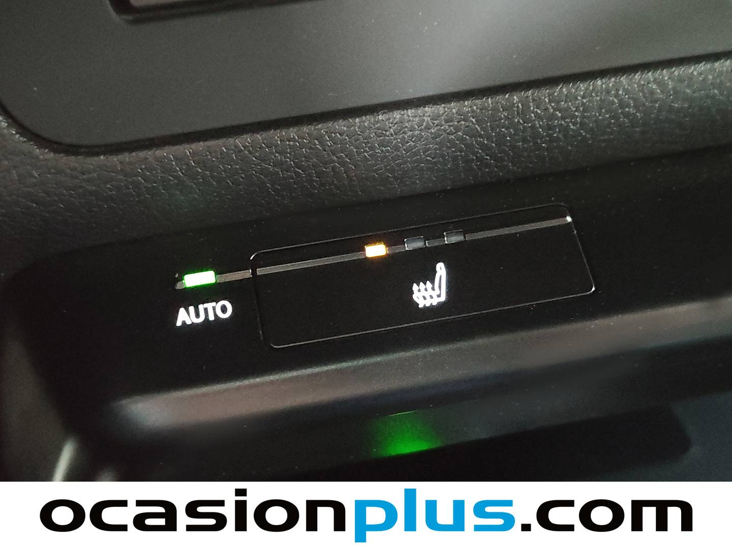 Extras y acabados del Lexus UX Lexus UX 250h Executive Navigation (184 CV)