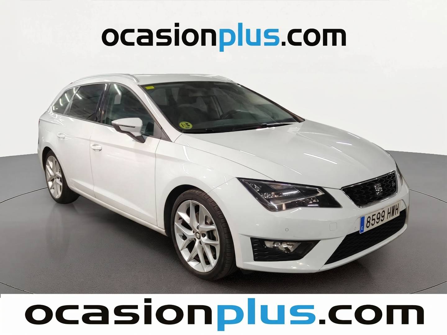 Foto delantera Seat León ST Seat León ST 2.0 TDI S&S FR (184 CV) derecha