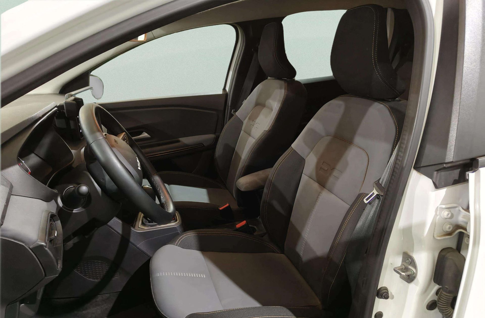 Dacia Jogger Extreme Hybrid 7 plazas - foto 12