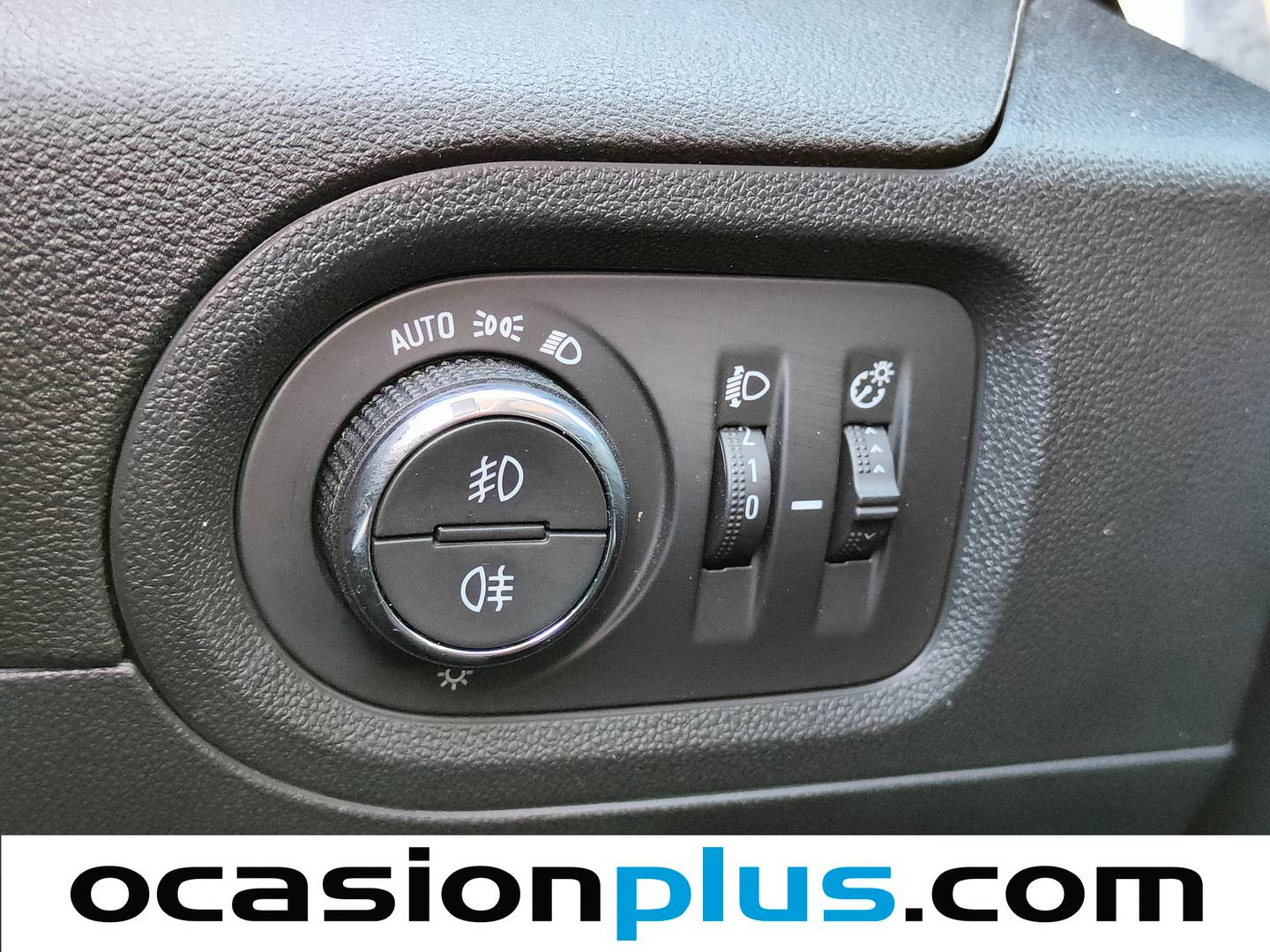 Acabados Opel Grandland X Opel Grandland X 1.5 CDTi Selective (130 CV)