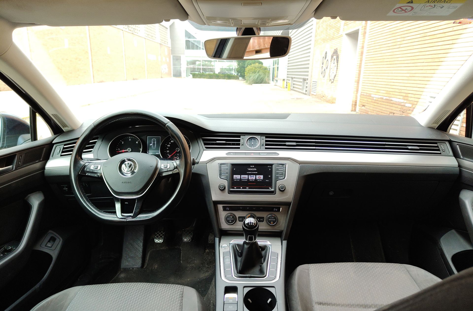Volkswagen Passat Edition 1.6 TDI BMT - foto 6