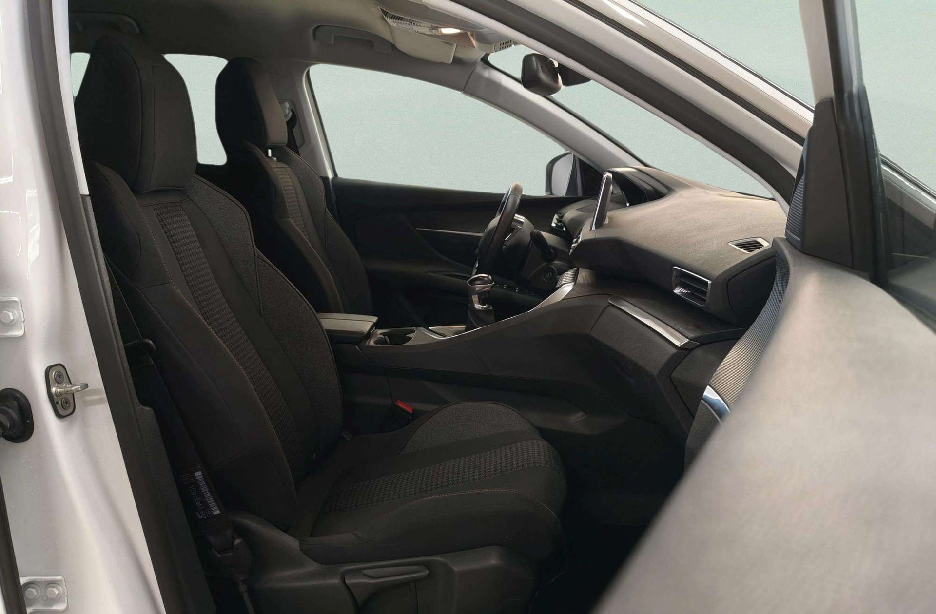 Peugeot 3008 BlueHDi 130 Active - foto 17
