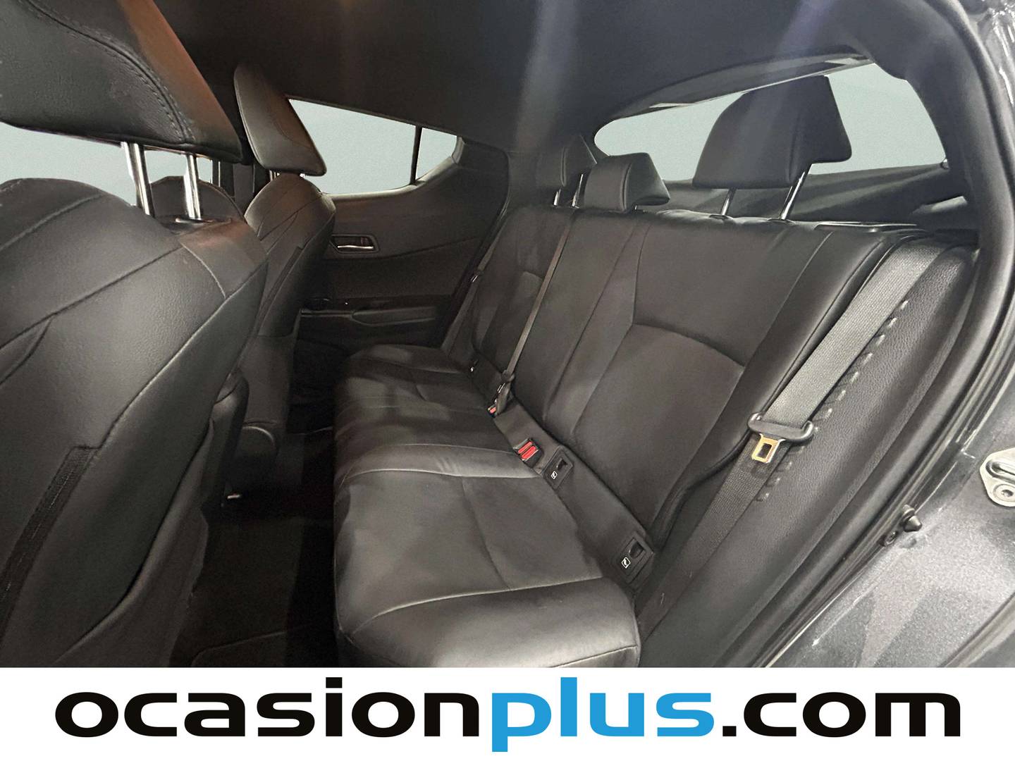 Foto asientos traseros Toyota C-HR Toyota C-HR 1.8 125H Style Plus (122 CV)