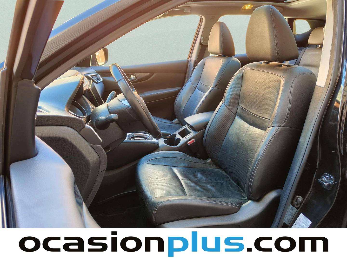 Foto asientos delanteros Nissan QASHQAI Nissan Qashqai dCi 130 Tekna 4x2 XTronic (130 CV)