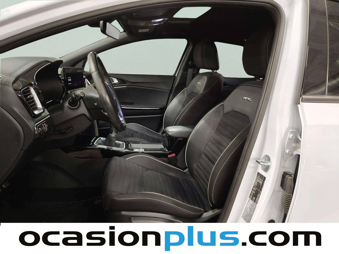 Foto asientos delanteros KIA XCeed KIA XCeed 1.5 MHEV iMT GT-line 118 kW (160 CV)