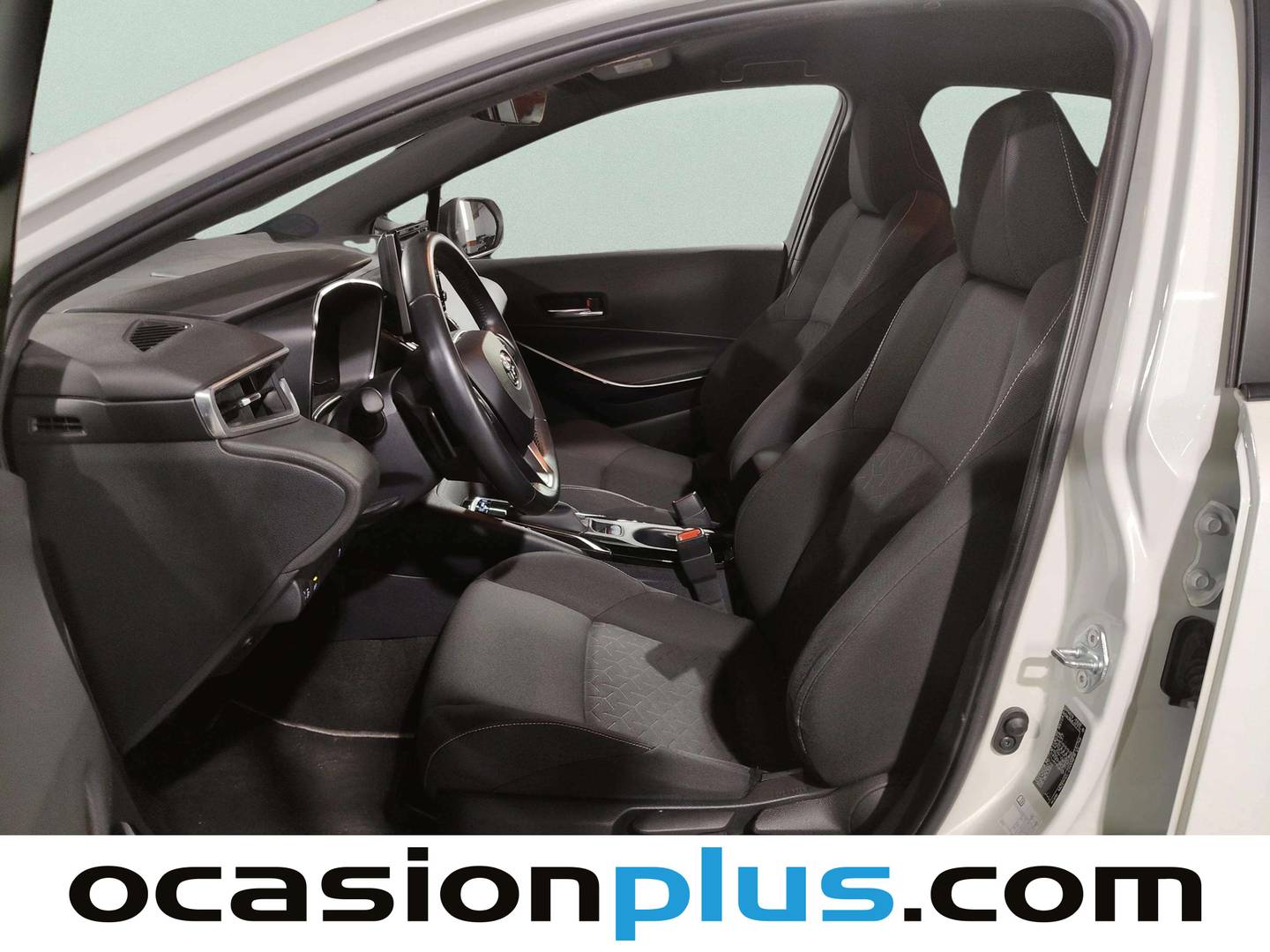 Foto asientos delanteros Toyota Corolla Toyota Corolla 180H FEEL! E-CVT (180 CV)