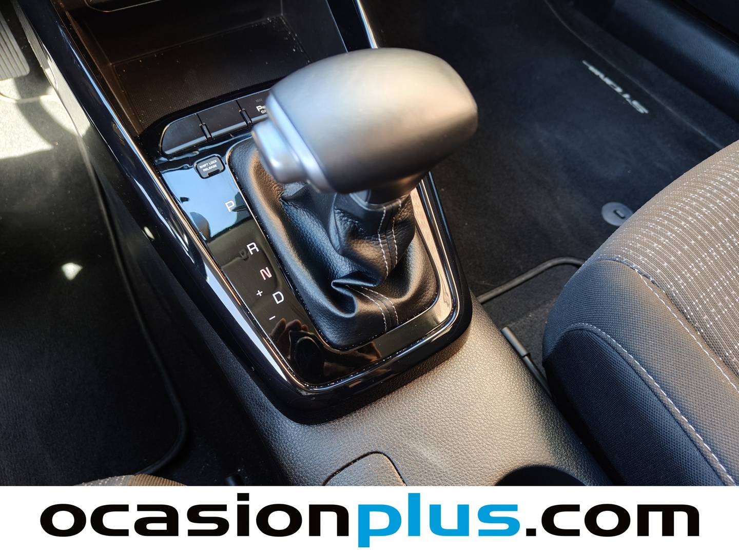 Foto KIA Stonic Kia Stonic 1.0 T-GDi Drive DCT (120 CV)