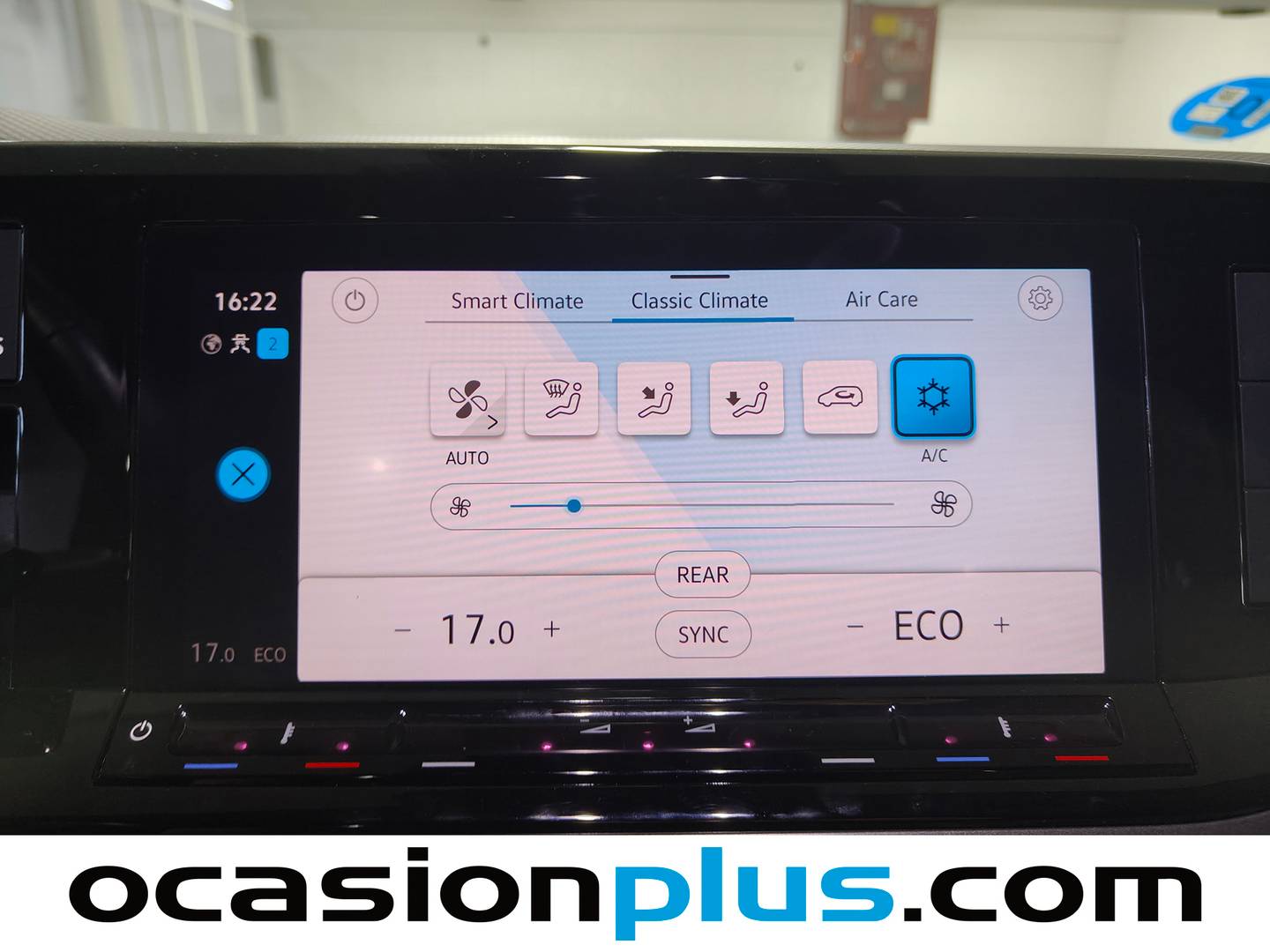 Volkswagen Multivan Volkswagen Multivan 1.4 TSI PHEV Batalla Corta (218 CV) DSG 7 Plazas de segunda mano