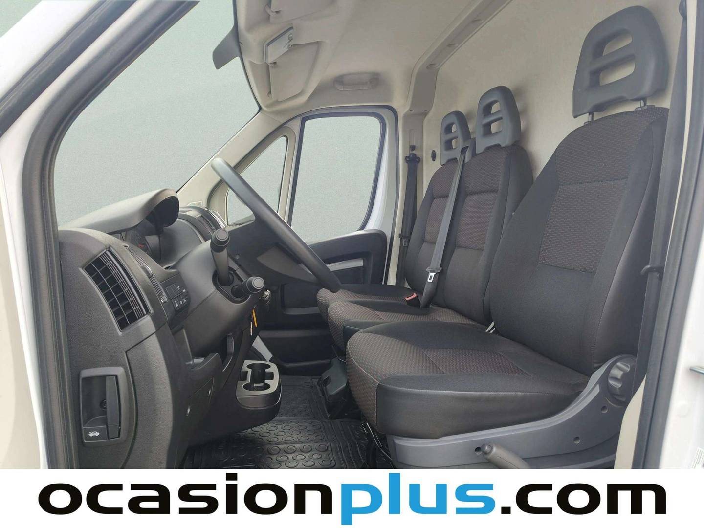 Foto Citroën Jumper Citroen Jumper Furgon BlueHDi 140 35 L3H2 (140 CV)