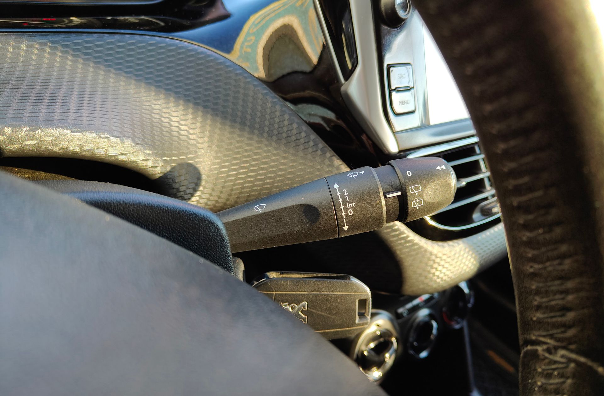 Peugeot 208 1.6 BlueHDi Style - foto 26