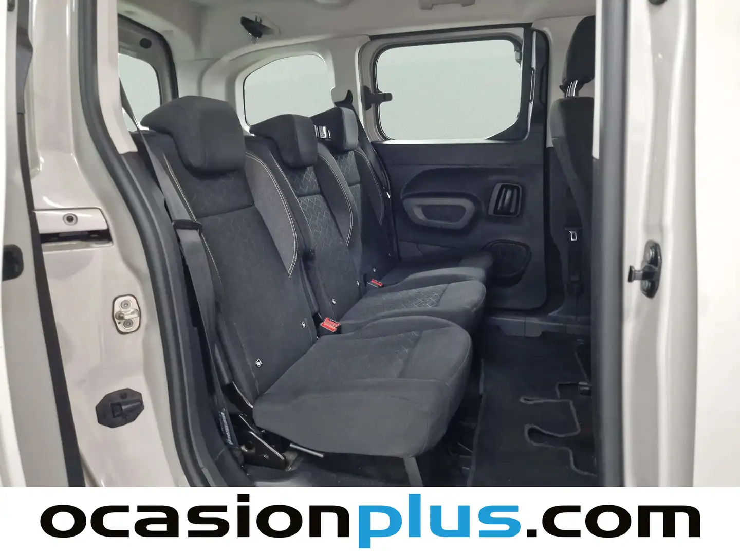 Foto Peugeot Rifter Peugeot Rifter BlueHDi 100 Active Standard Nav+ (100 CV)