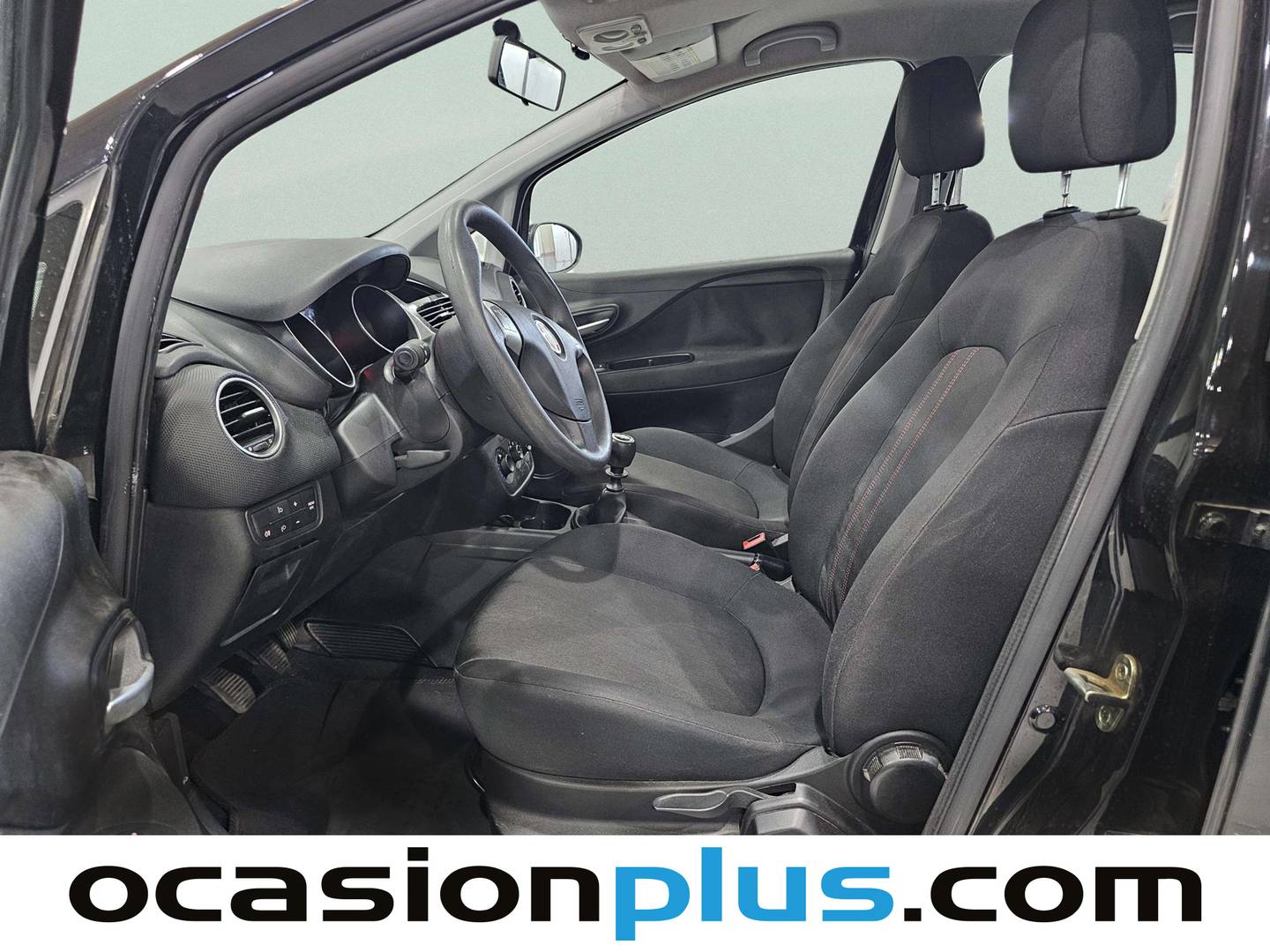 Foto asientos delanteros Fiat Punto Fiat Punto 1.2 8v S&S Gasolina Pop (69 CV)