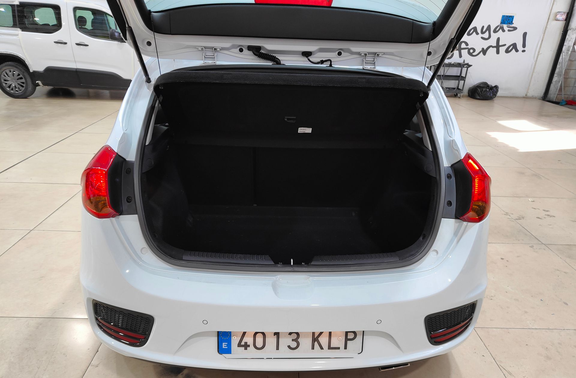 Kia Ceed 1.4 CRDi WGT Drive - foto 13