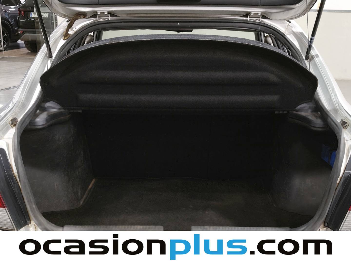 Fotos maletero Mitsubishi Carisma Mitsubishi Carisma 1.8 LS GDI (125 CV)