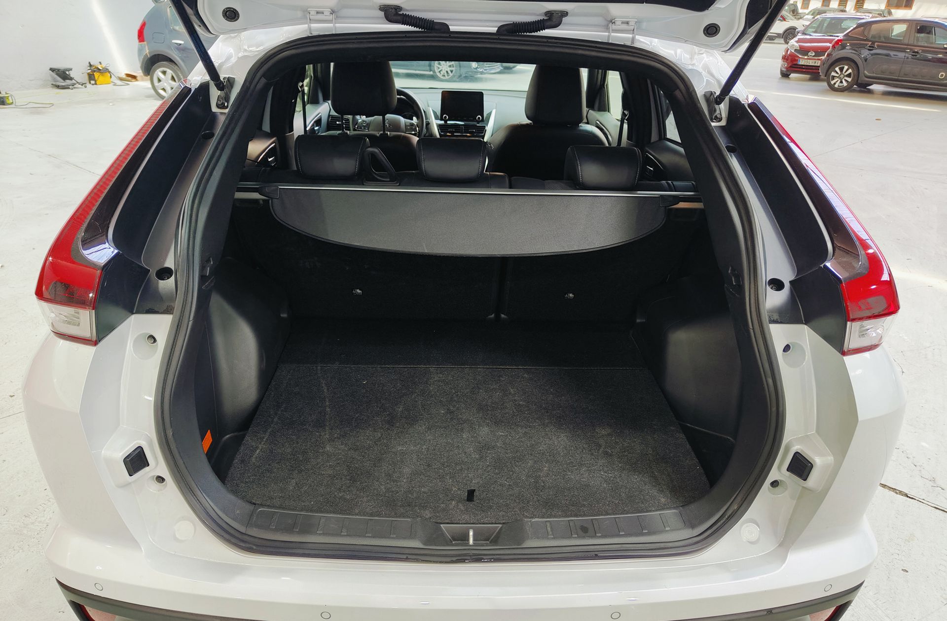 Mitsubishi Eclipse Cross 2.4 PHEV Kaiteki 4WD - foto 18