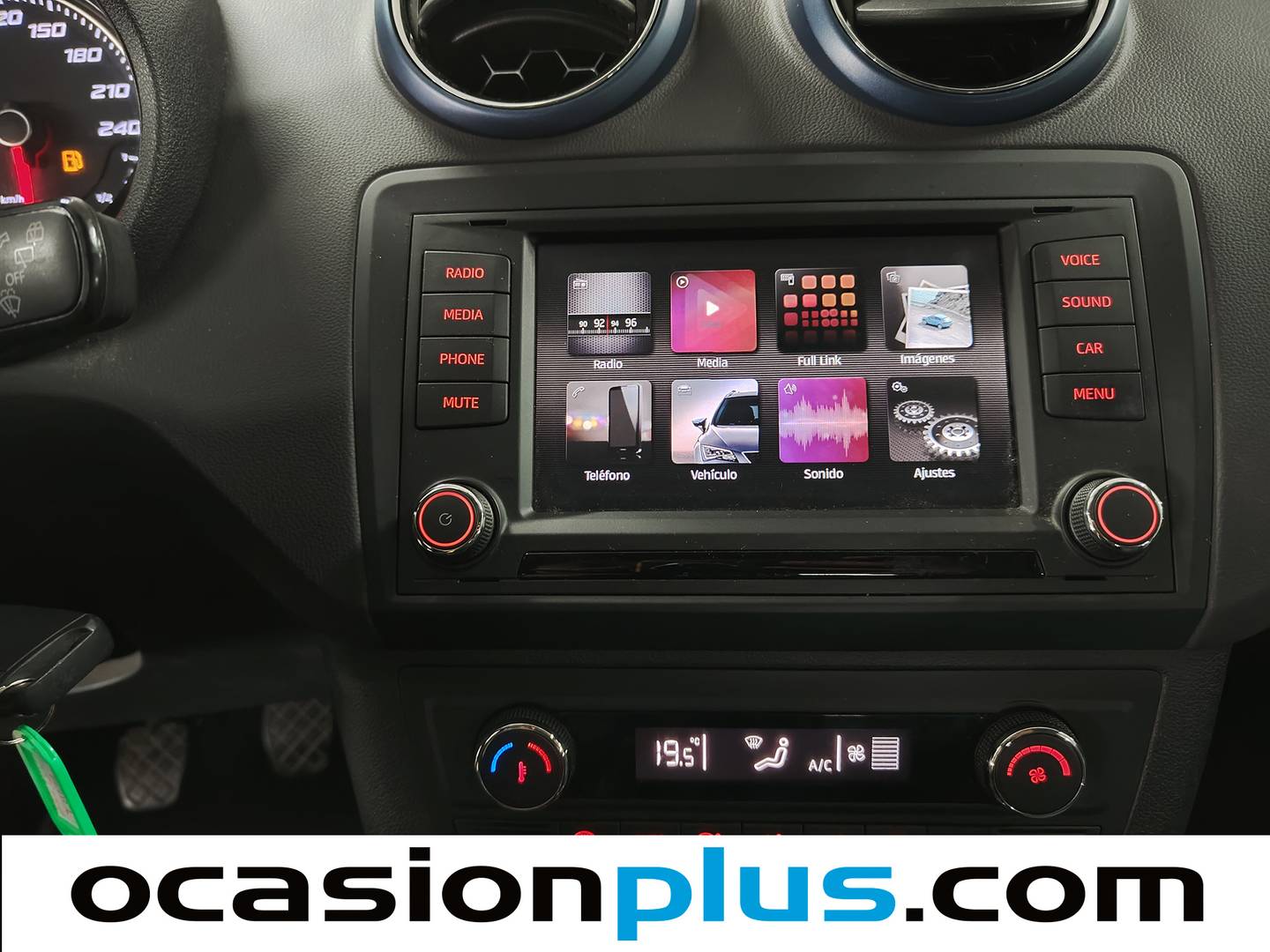 Extras y acabados del Seat Ibiza Seat Ibiza 1.2 TSI Style Connect (90 CV)
