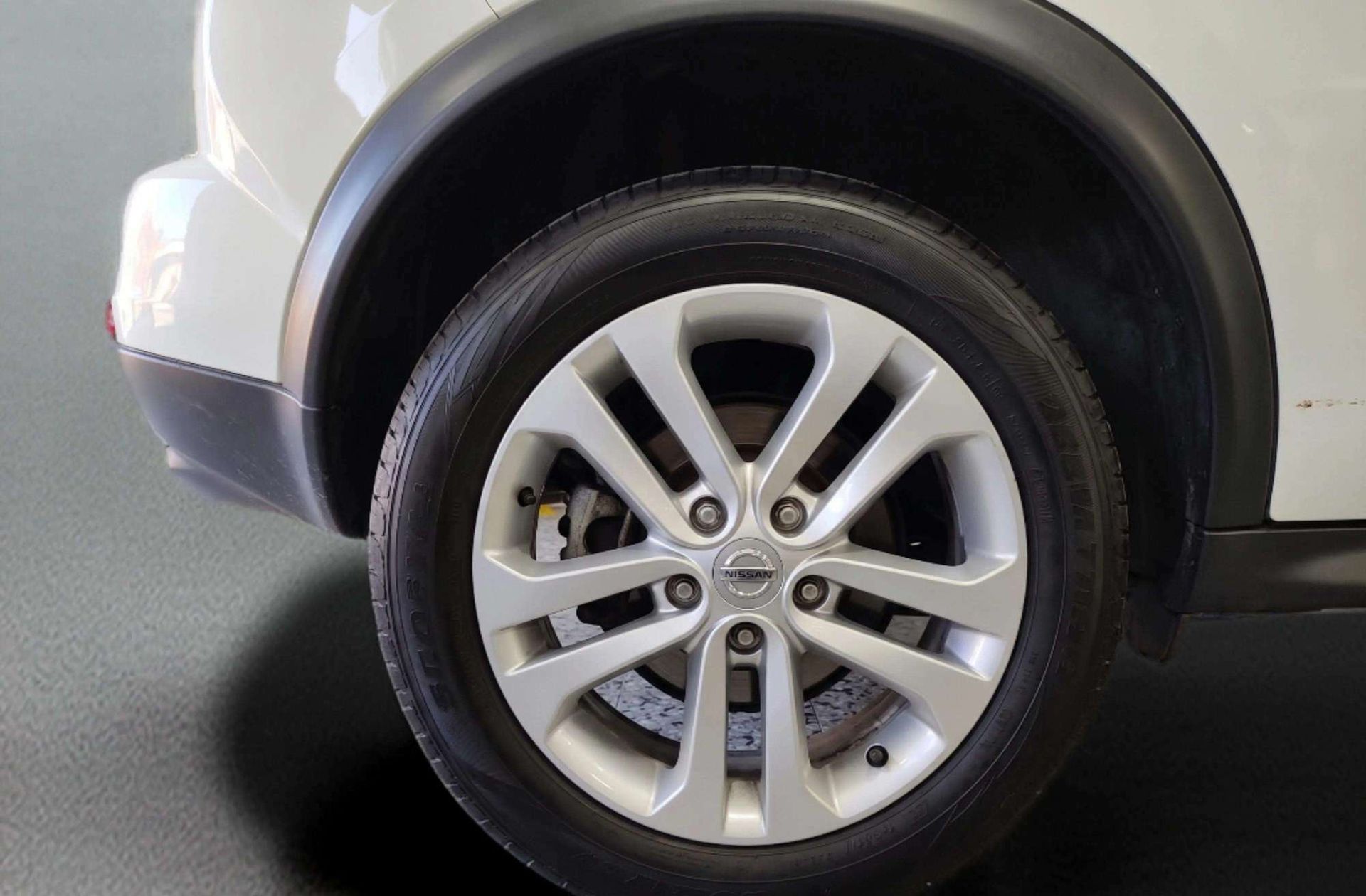Nissan Juke 1.6 Tekna Premium CVT 4x2 - foto 31