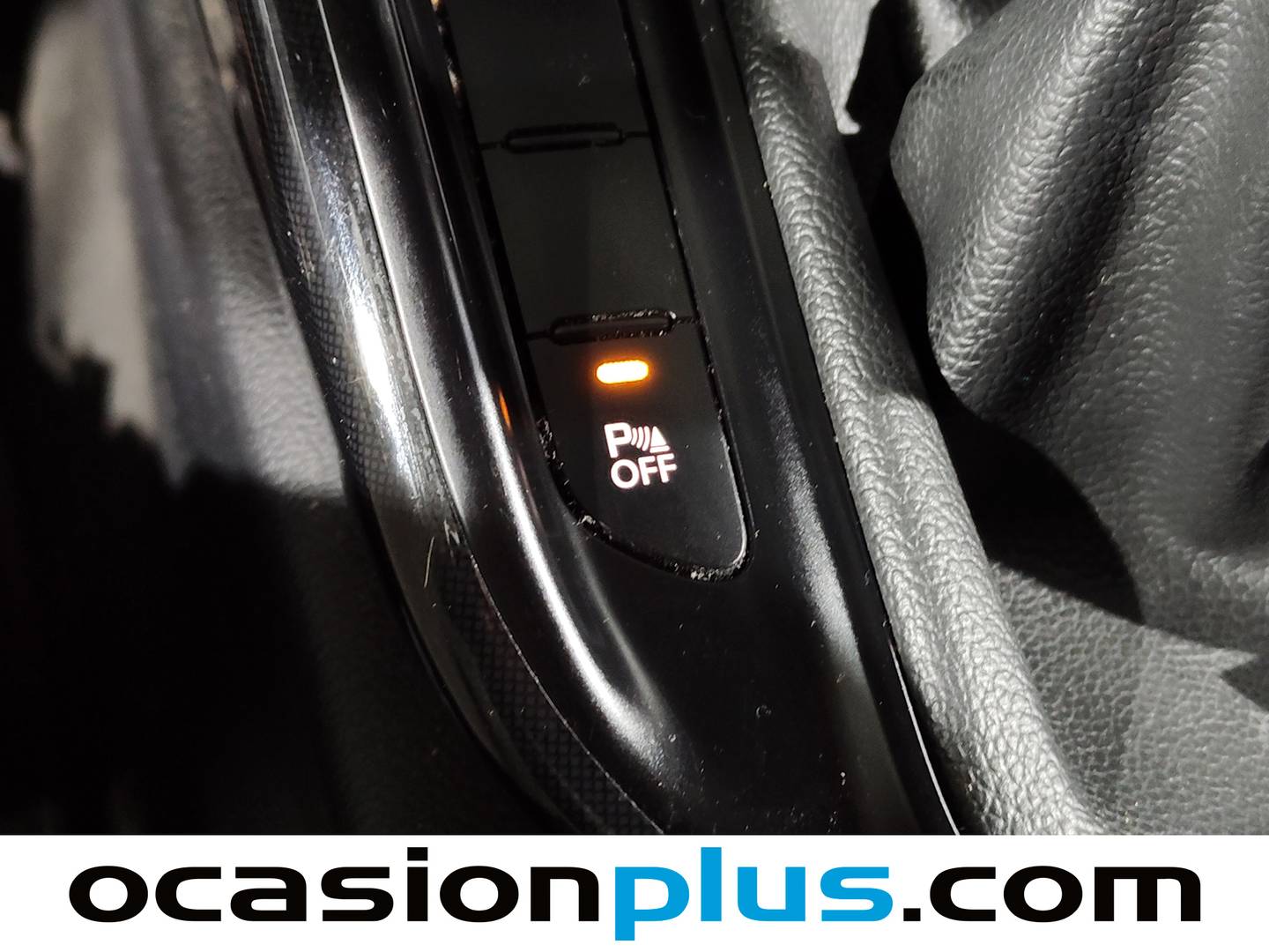 Extras y acabados del KIA Carens KIA Carens 1.7 CRDi VGT Drive  (136 CV)