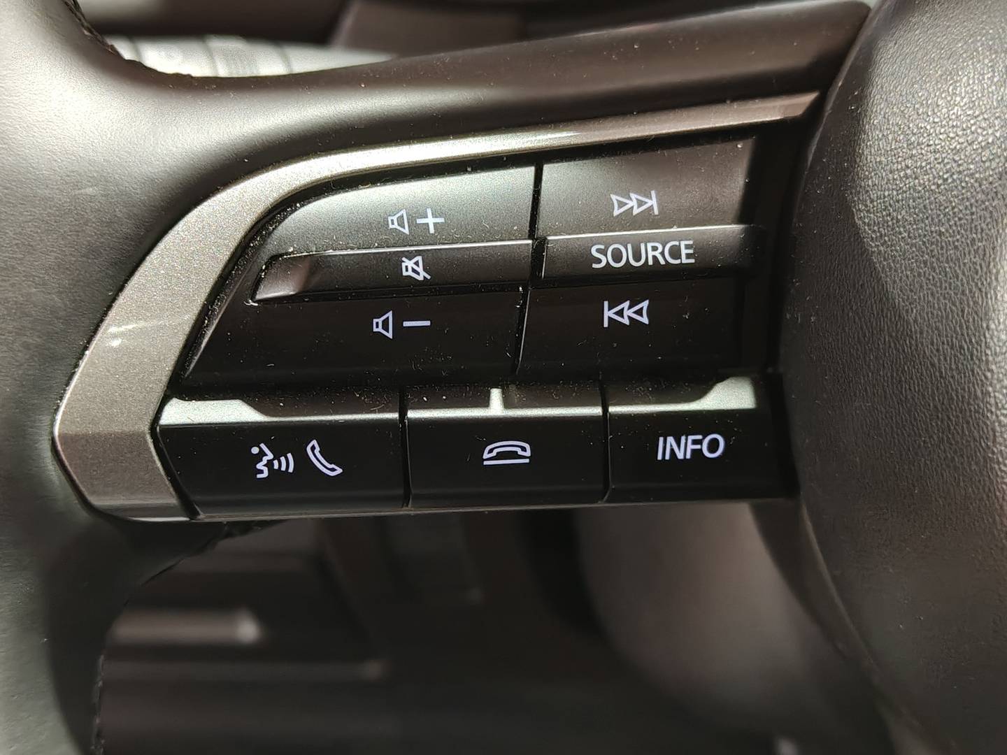 Foto Mazda CX-30 Mazda CX-30 e-SKY G MHEV Prime-line (140 CV)