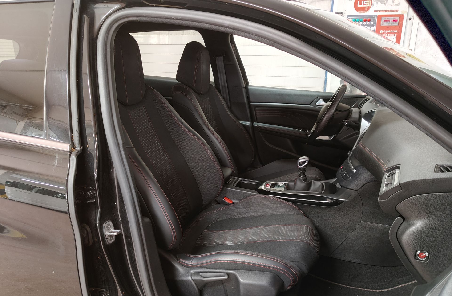 Peugeot 308 PureTech 130 GT Line - foto 17