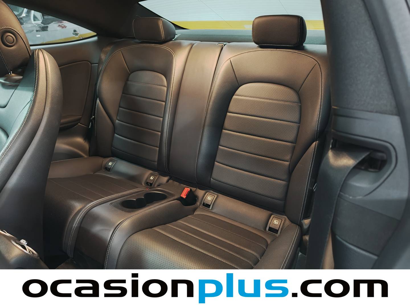 Foto asientos traseros Mercedes Clase C Mercedes-Benz Clase C Coupe 220 d  (194 CV) Pack AMG