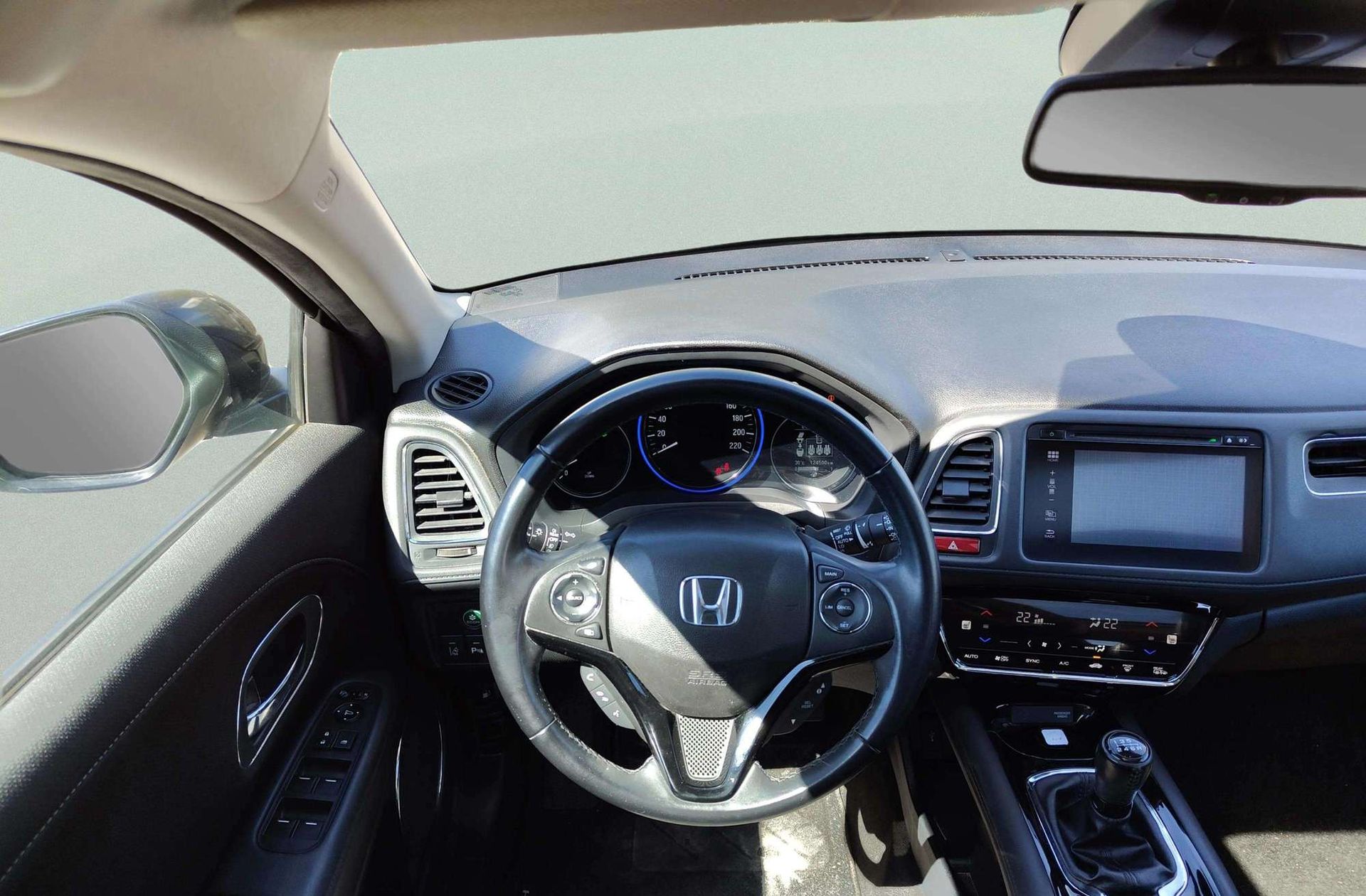 Honda HR-V 1.5 i-VTEC Executive - foto 28