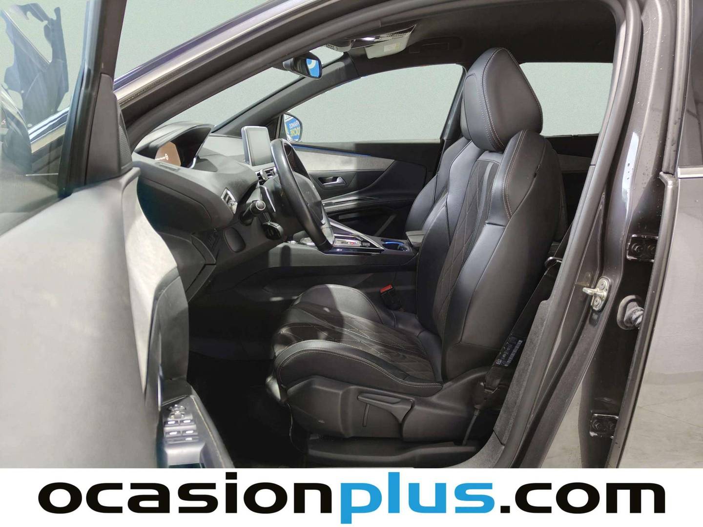 Foto asientos delanteros Peugeot 5008 Peugeot 5008 BlueHDi 180 S&S GT EAT8 (180 CV)