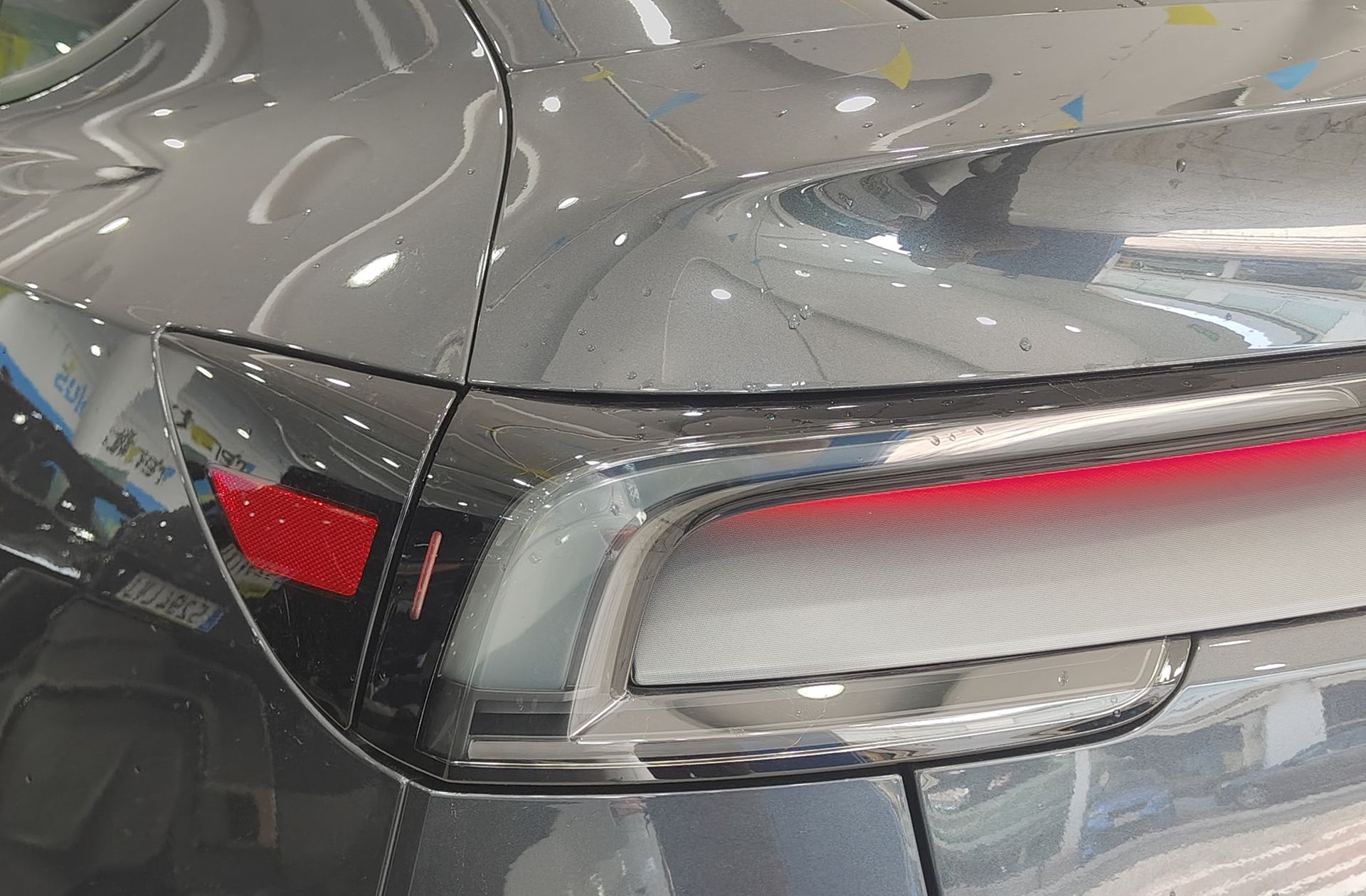 Tesla Model Y Gran Autonomía 4WD - foto 16