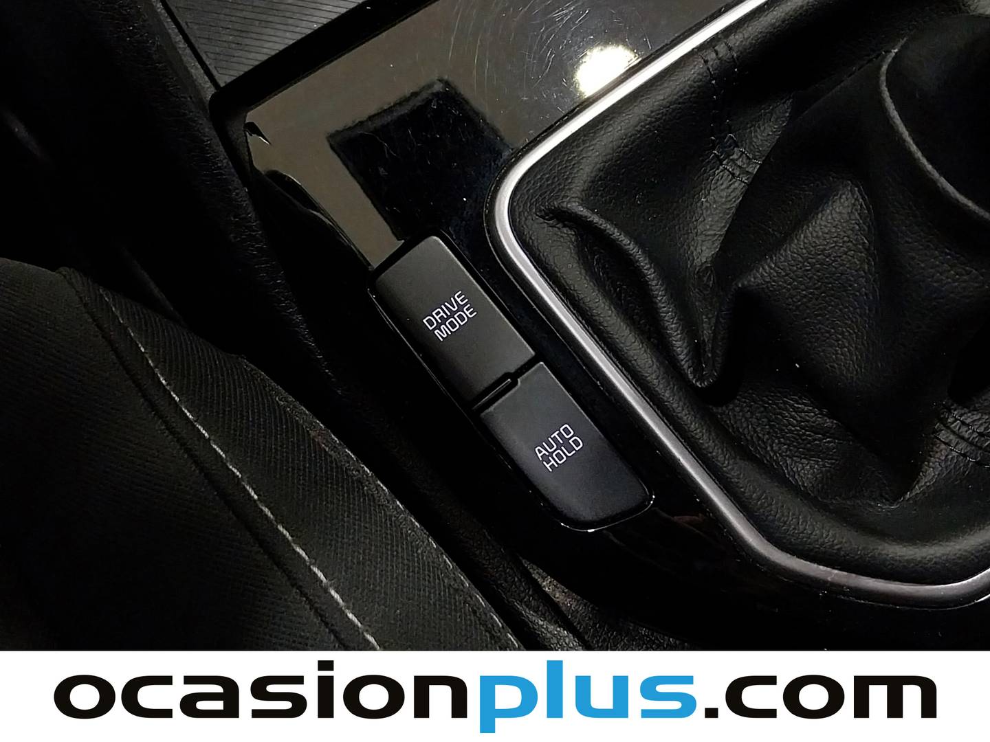 Foto KIA Sportage Kia Sportage 1.6 CRDi MHEV Business 4x2 (136 CV)