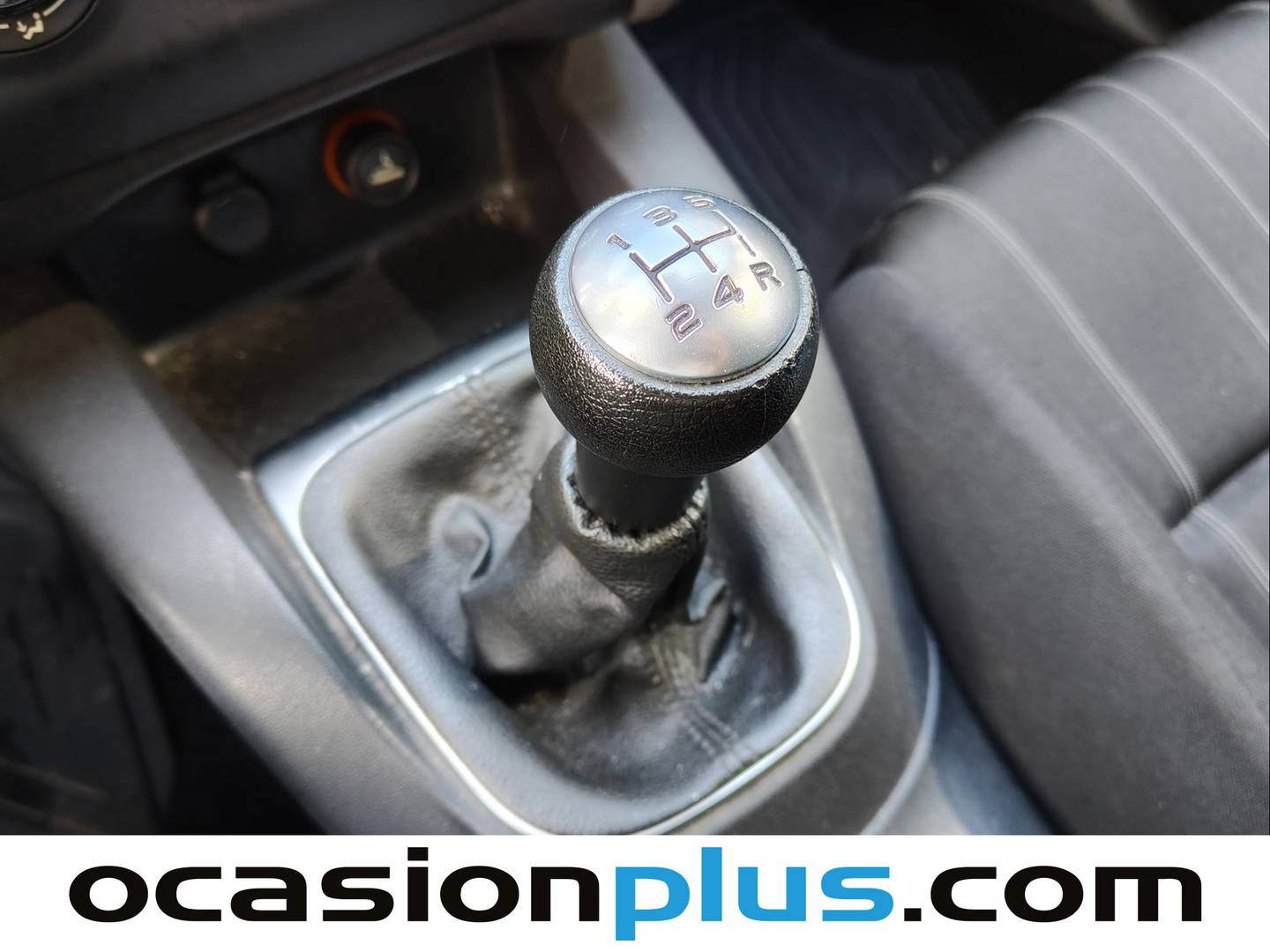 Foto Citroën C4 Citroen C4 1.4 VTi Business (95 CV)