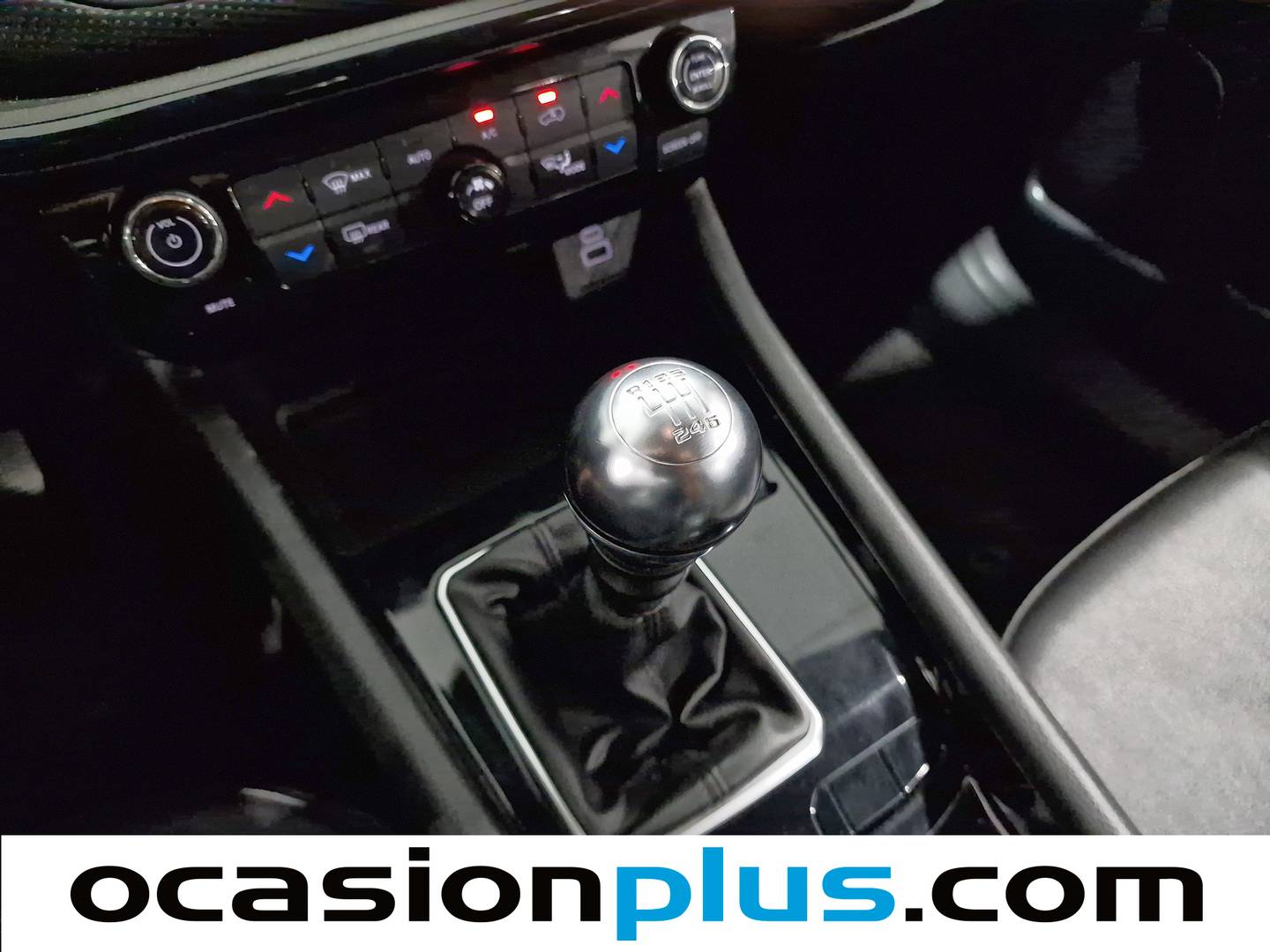 Foto Jeep Compass Jeep Compass 1.3 Gse Night Eagle FWD MT (130 CV)