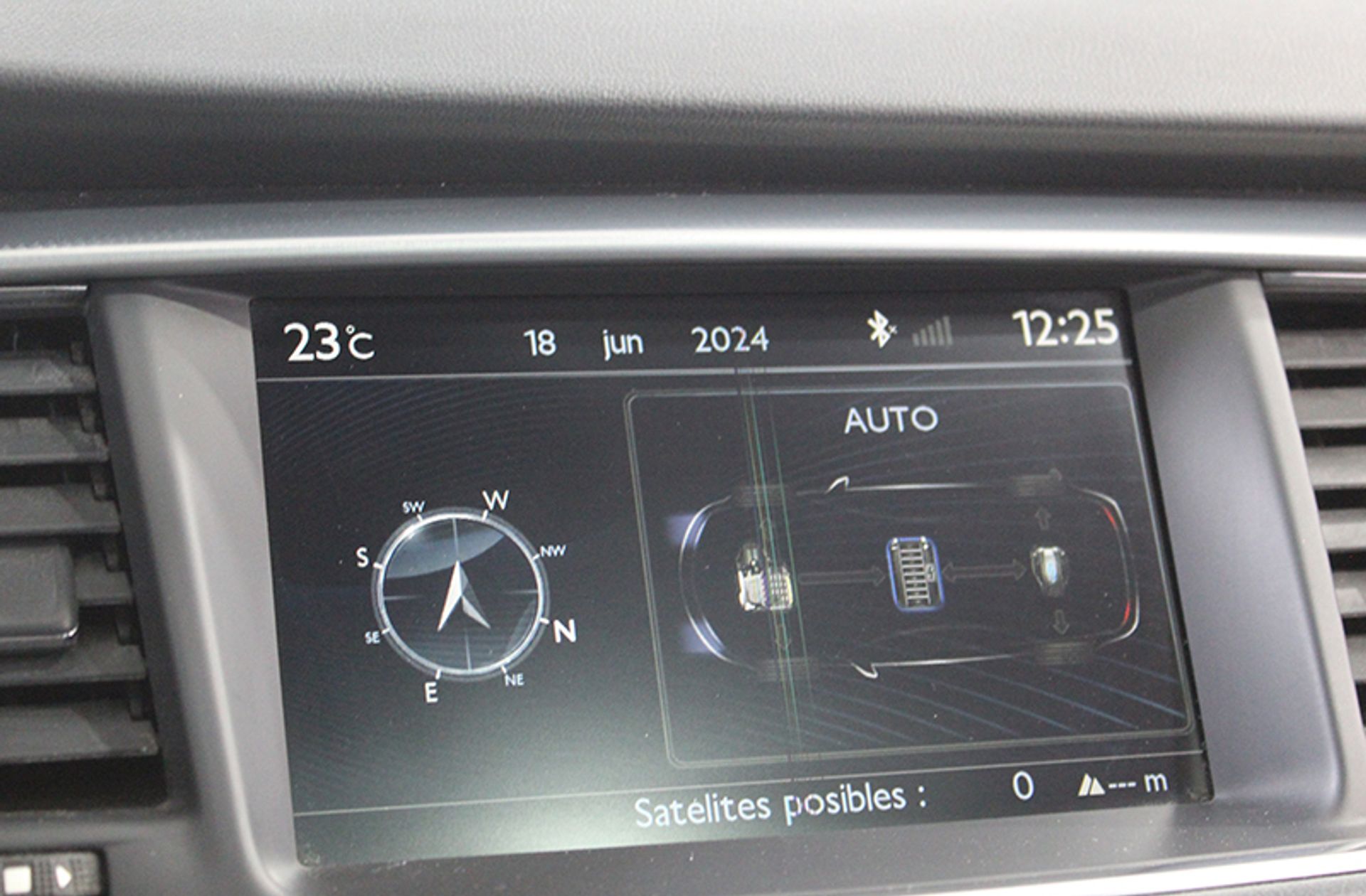 Peugeot 508 RXH 2.0 HDi Hybrid - foto 42