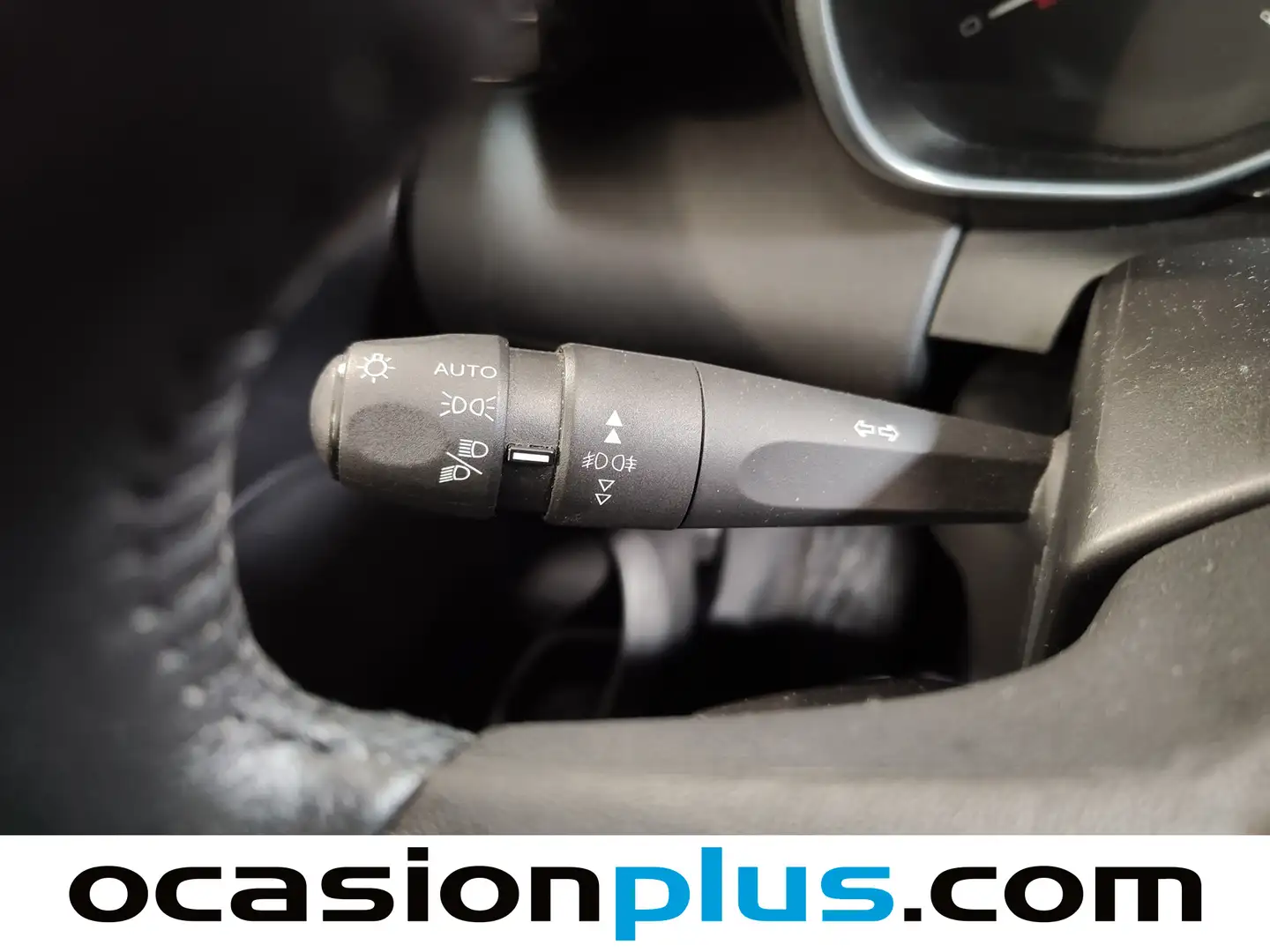 Foto Citroën C3 Aircross Citroen C3 Aircross PureTech 130 Shine Pack EAT6 (131 CV)