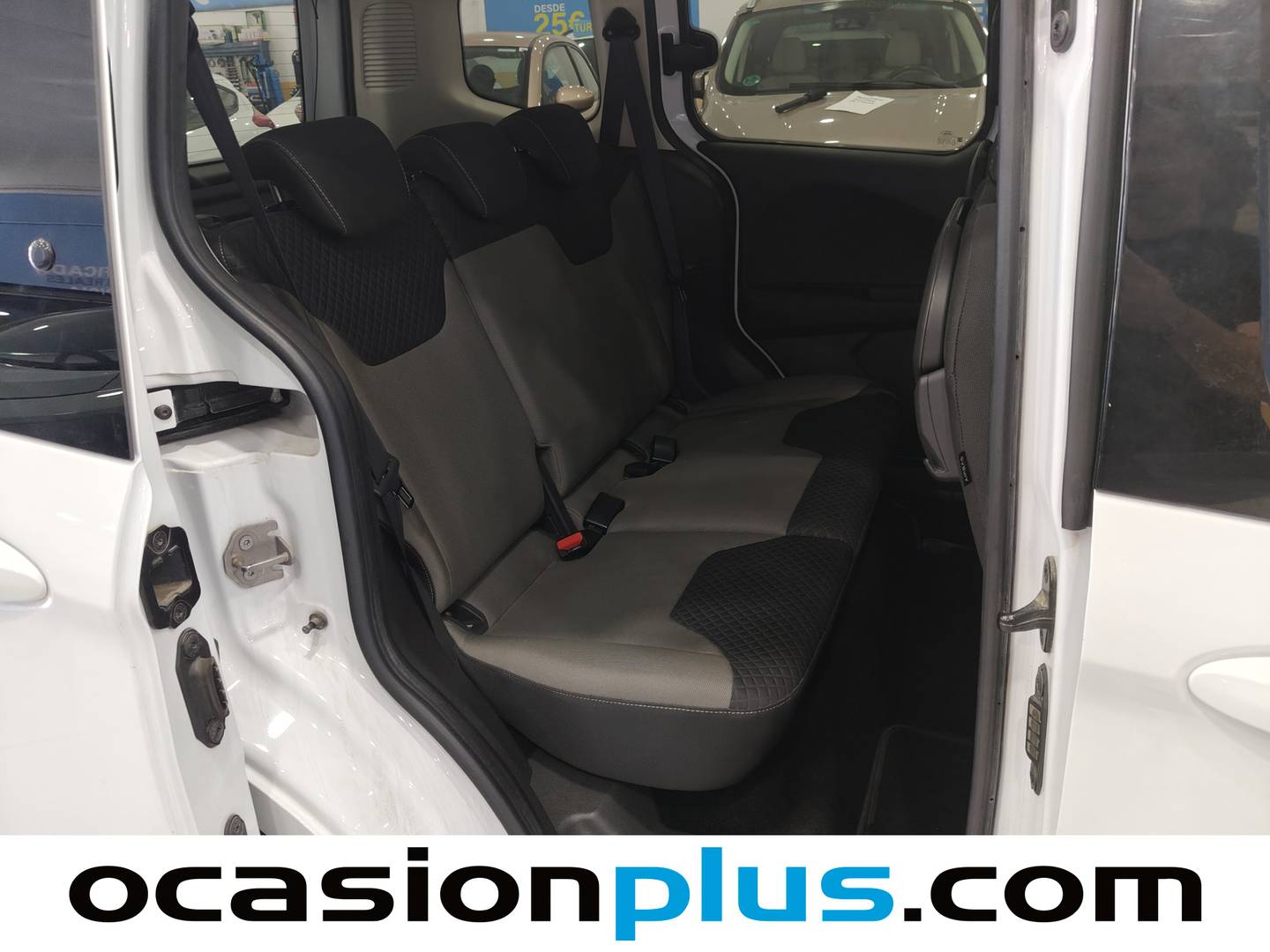 Foto asientos traseros Ford Tourneo Courier Ford Tourneo Courier 1.0 EcoBoost Trend  (100 CV)