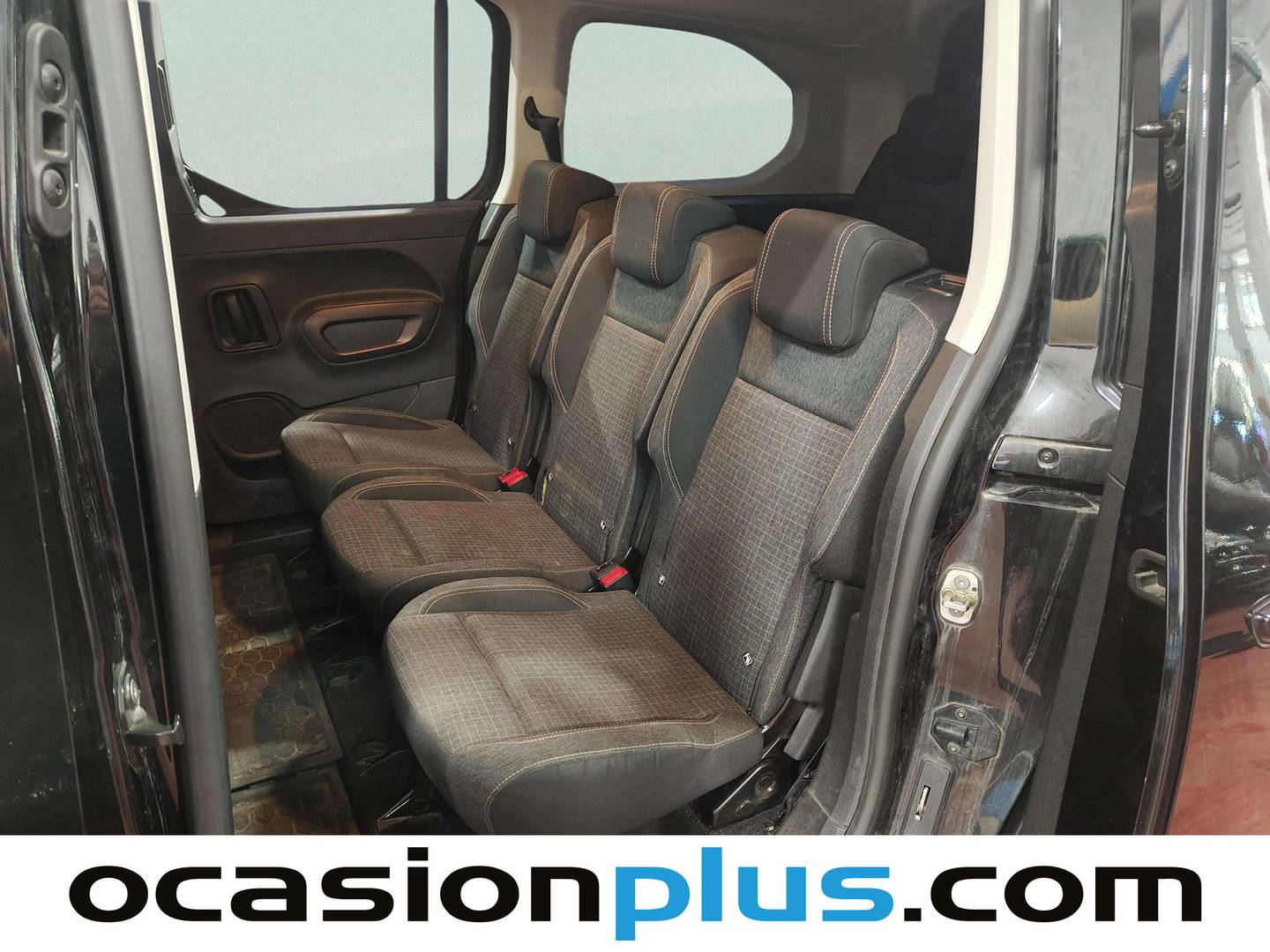 Foto asientos traseros Peugeot Rifter Peugeot Rifter BlueHDi 130 GT Long (130 CV) 7 Plazas