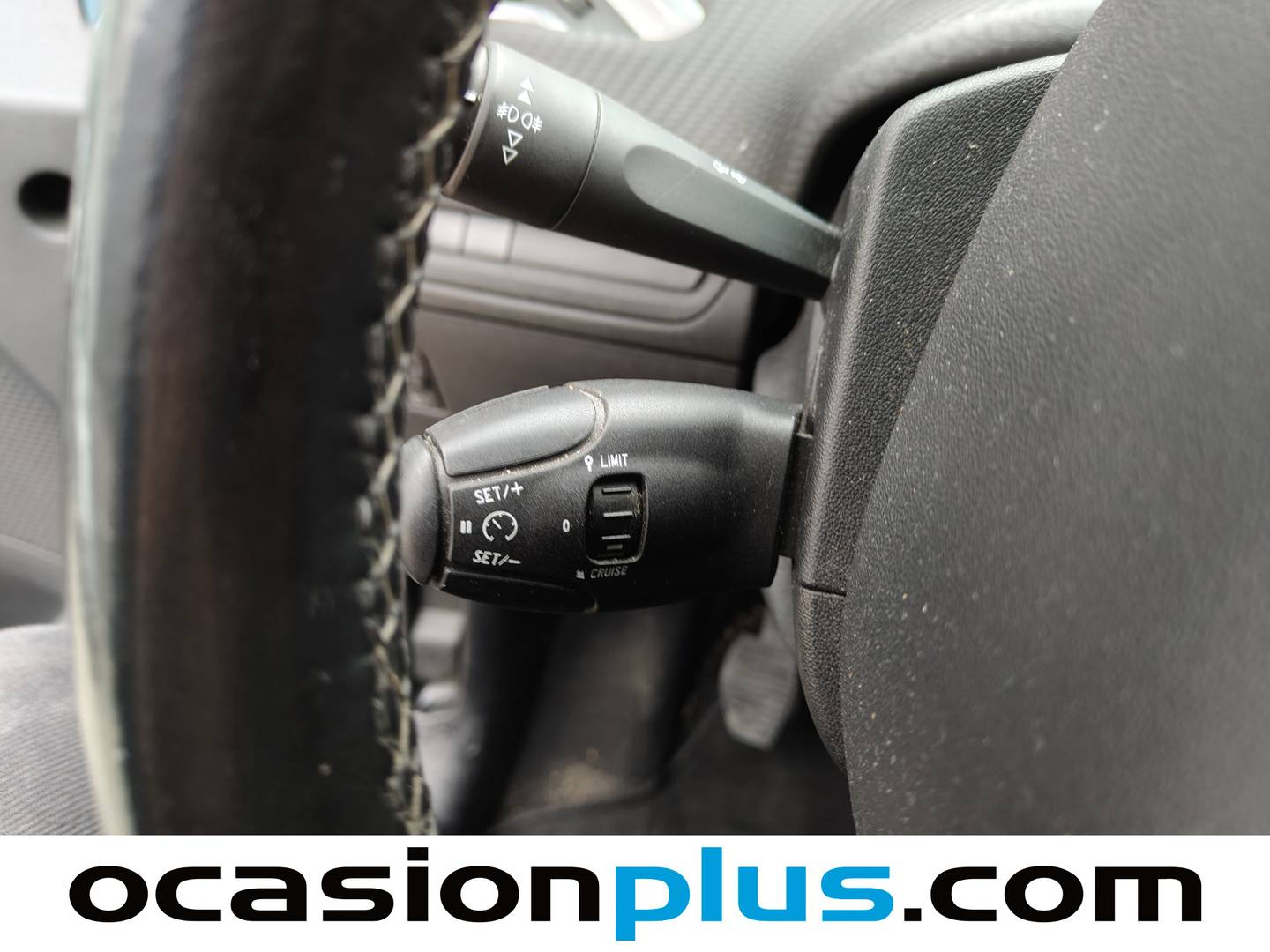 Foto Peugeot 2008 Peugeot 2008 BlueHDi 100 Allure (100 CV)