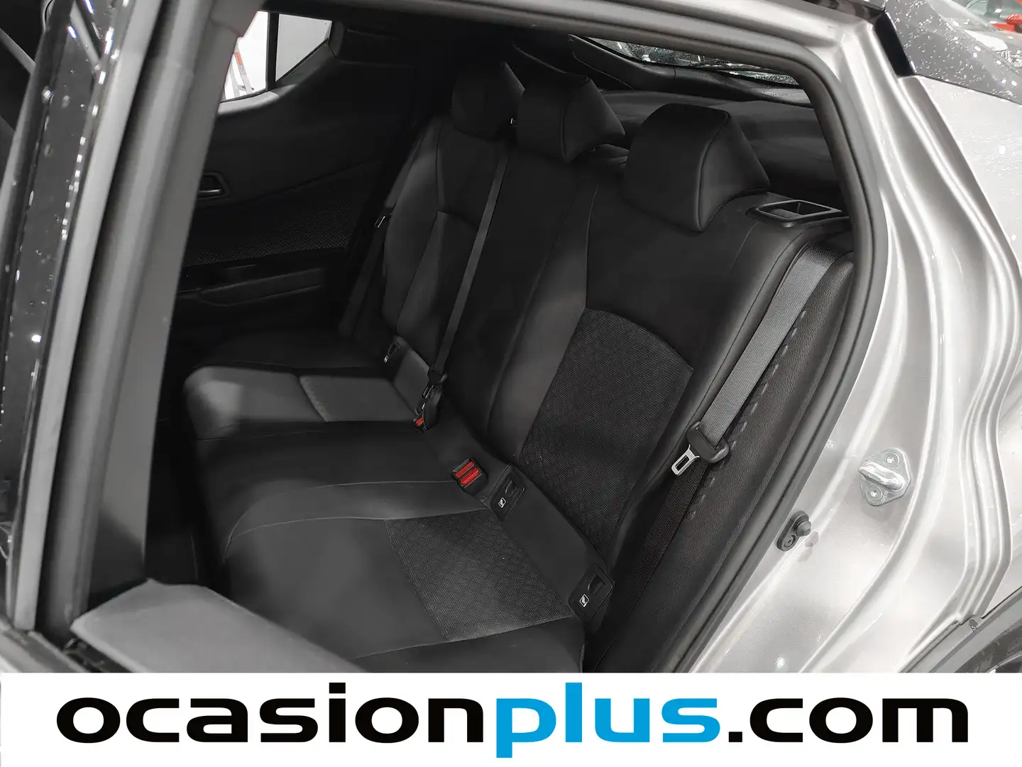 Foto Toyota C-HR Toyota C-HR 180H Advance  (184 CV)